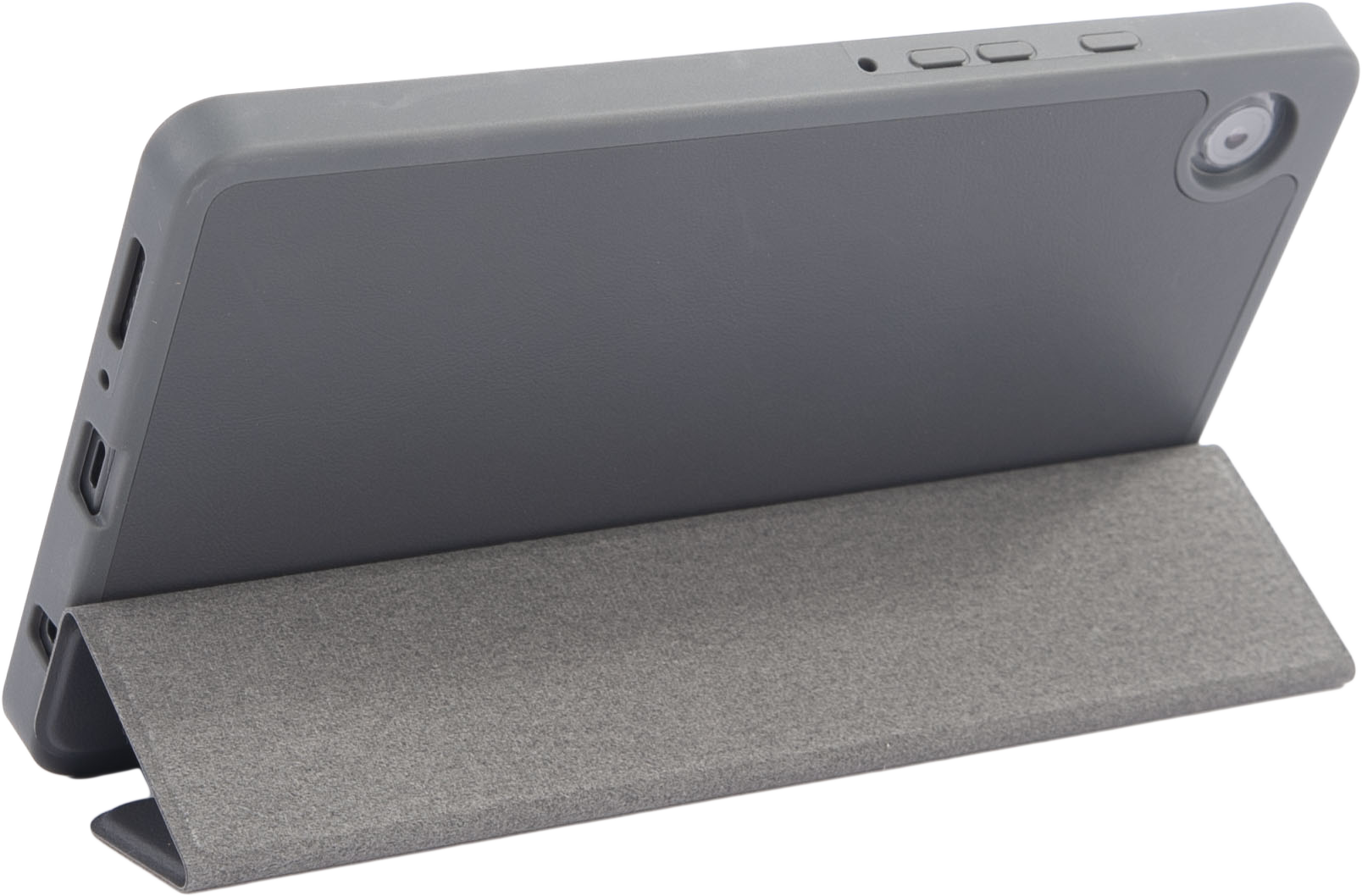 Egy tablet szürke tokkal és sötét színű képernyővel, szögben bemutatva.
