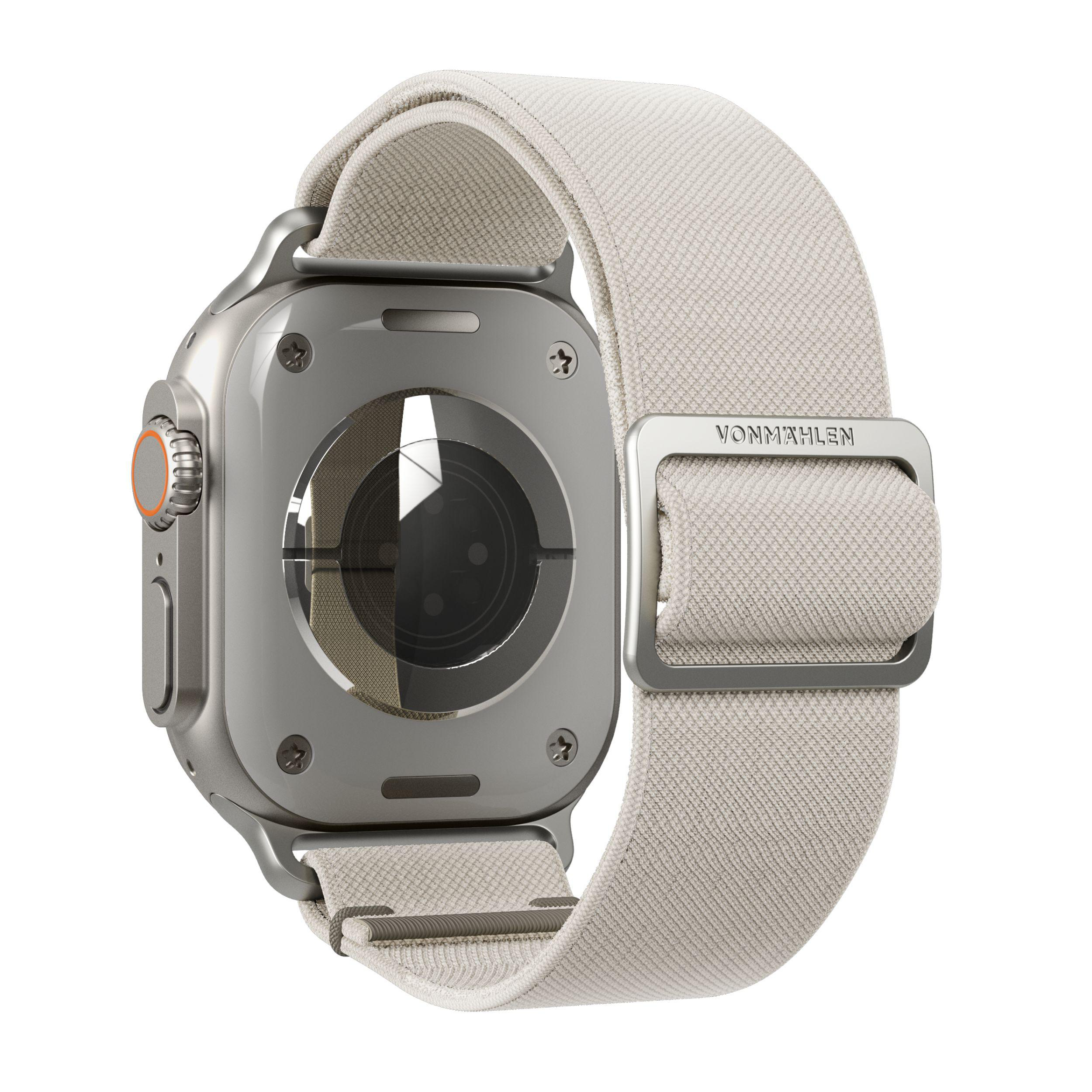 Silberne Apple Watch Rückseite mit weißem Band.