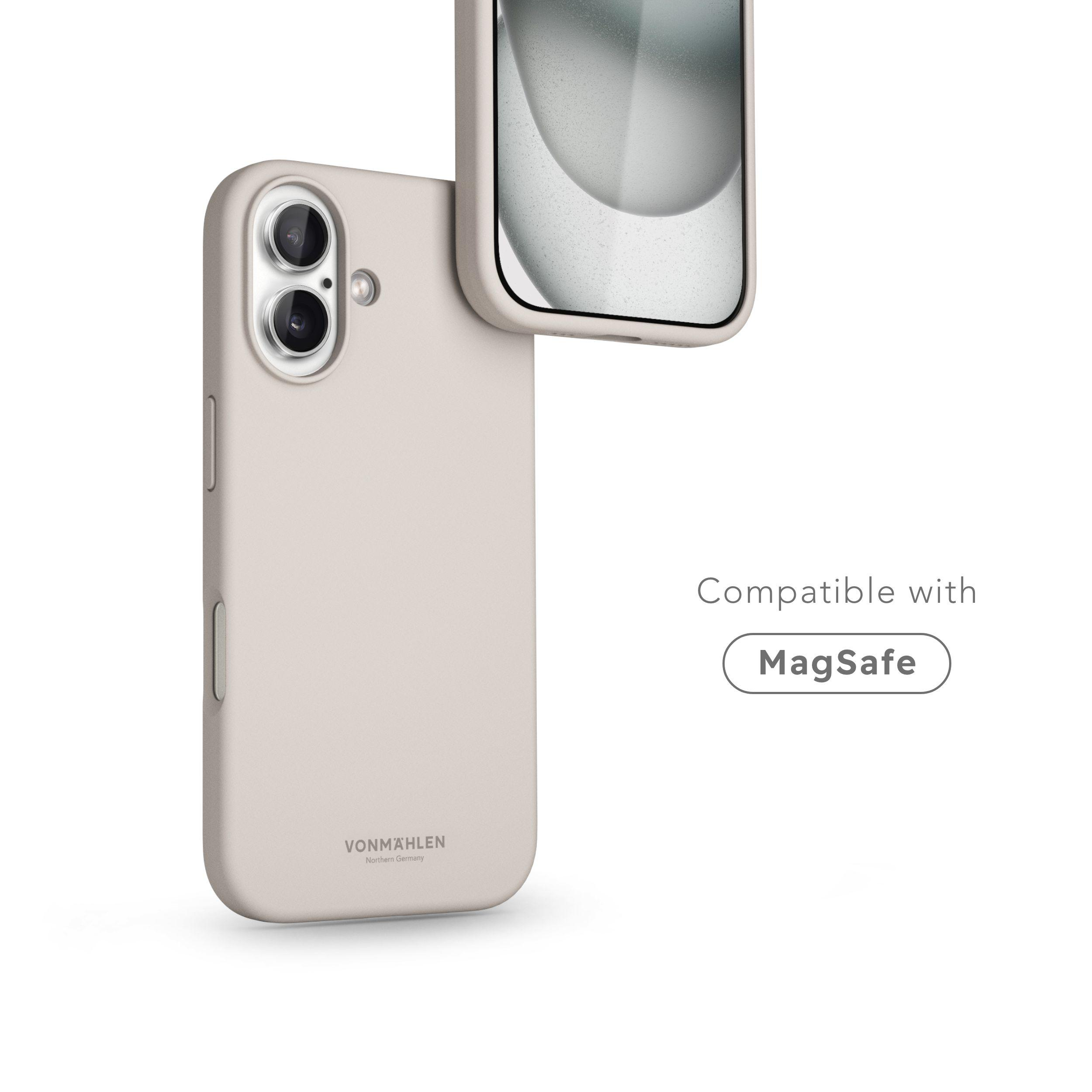 Handyhülle und Telefon. Die Hülle ist beige, der Bildschirm ist sichtbar. MagSafe-kompatibler Text.