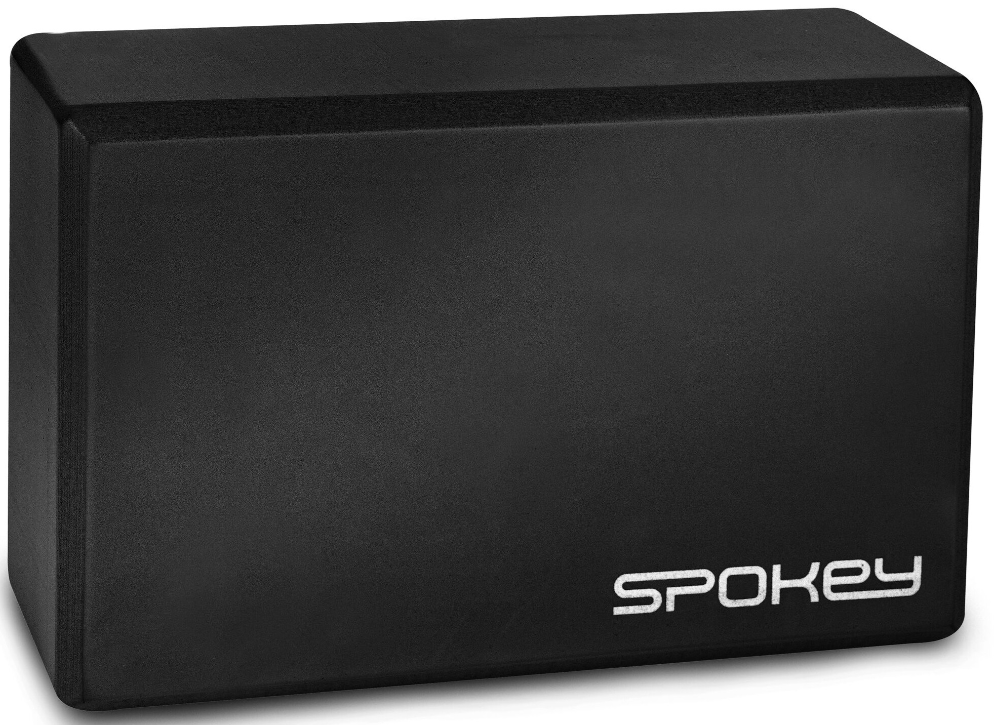 Czarny klocek do jogi Spokey na białym tle. Widoczne logo Spokey.