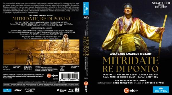 DVD-Hülle für eine Oper. Enthält Titel, Besetzung und Bilder von Darstellern in Kostümen auf schwarzem Hintergrund.