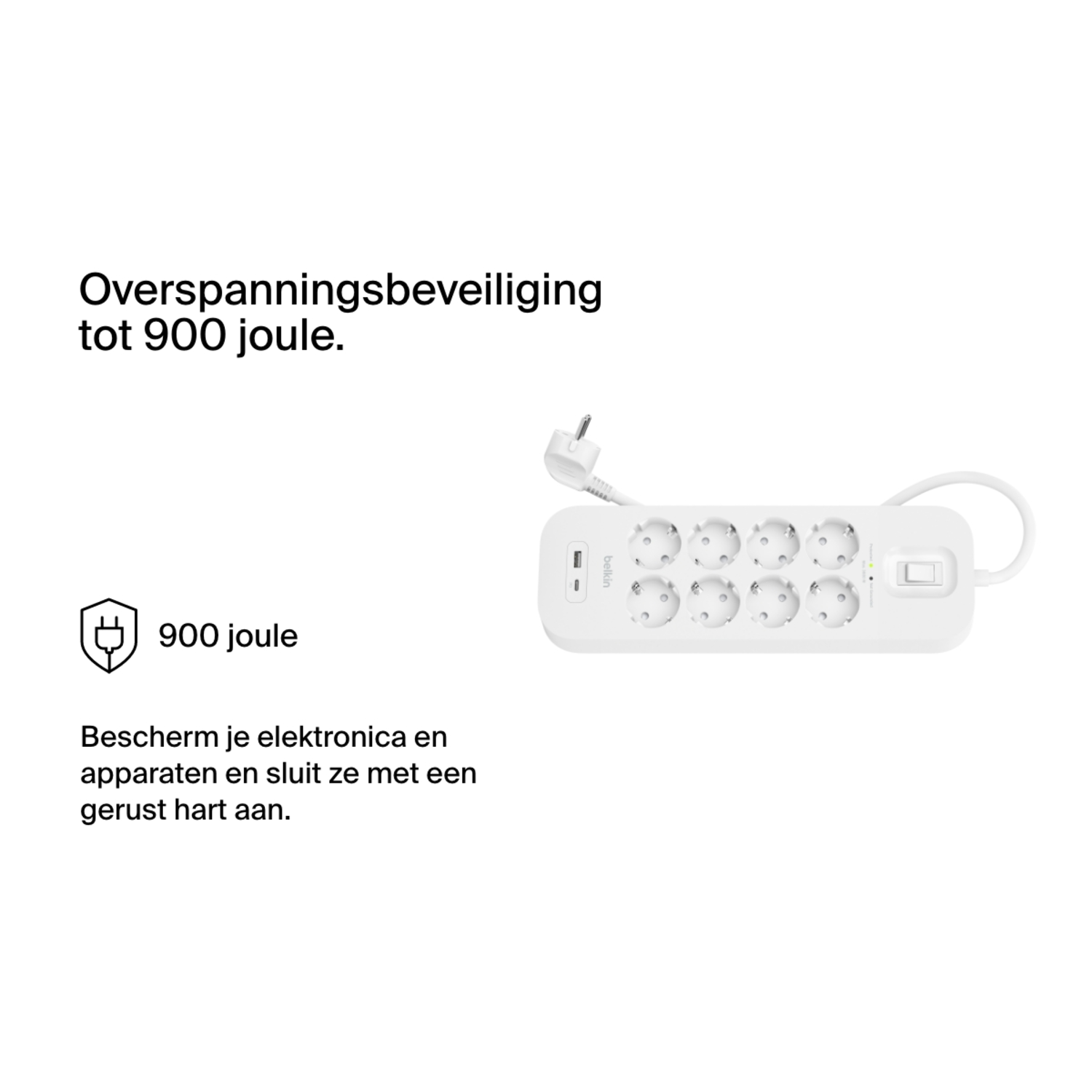 Witte stekkerdoos met zes stopcontacten en een stekker. Tekst geeft 900 joule overspanningsbeveiliging aan.