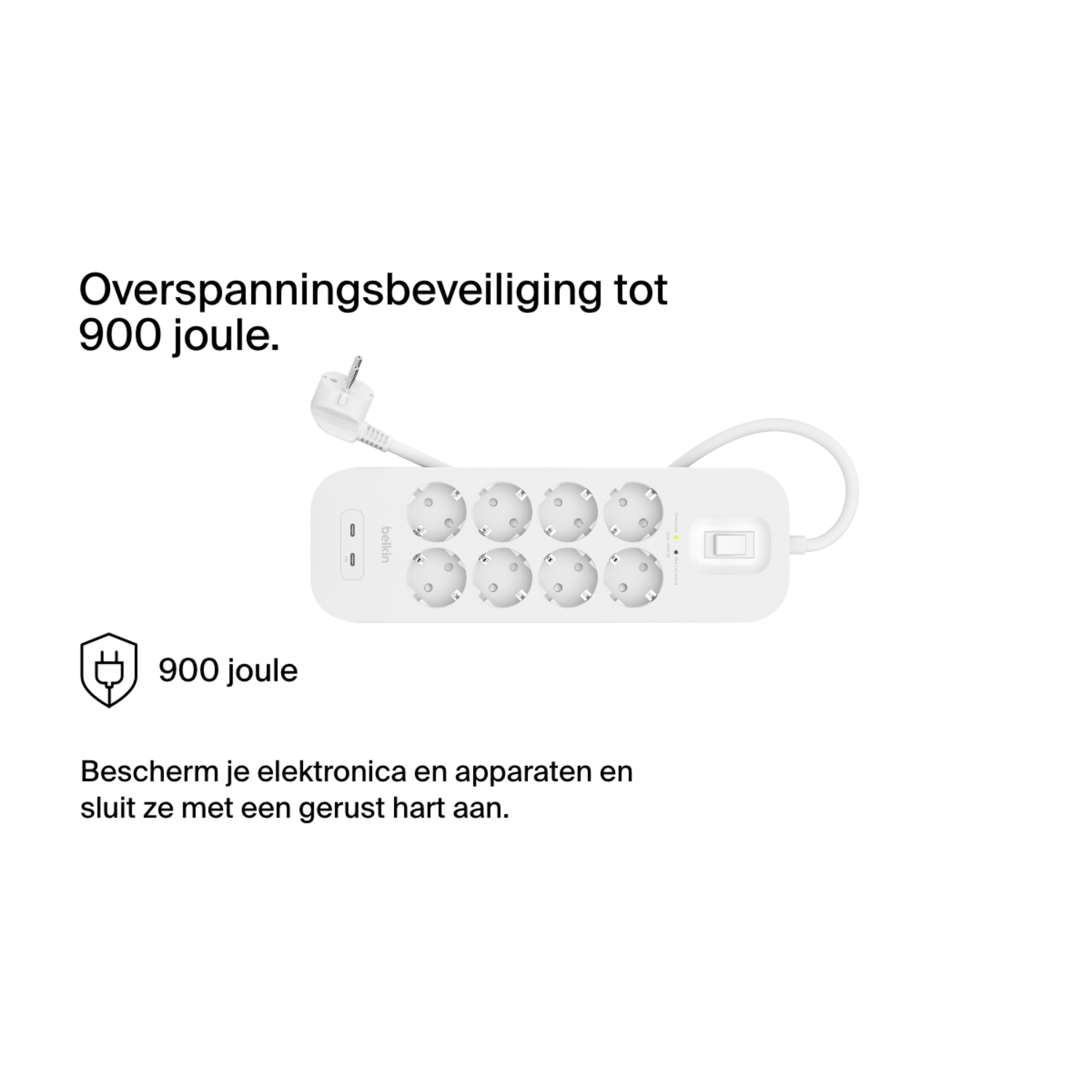 Witte stekkerdoos met acht stopcontacten en een stekker. Tekst geeft 900 joule overspanningsbeveiliging aan.