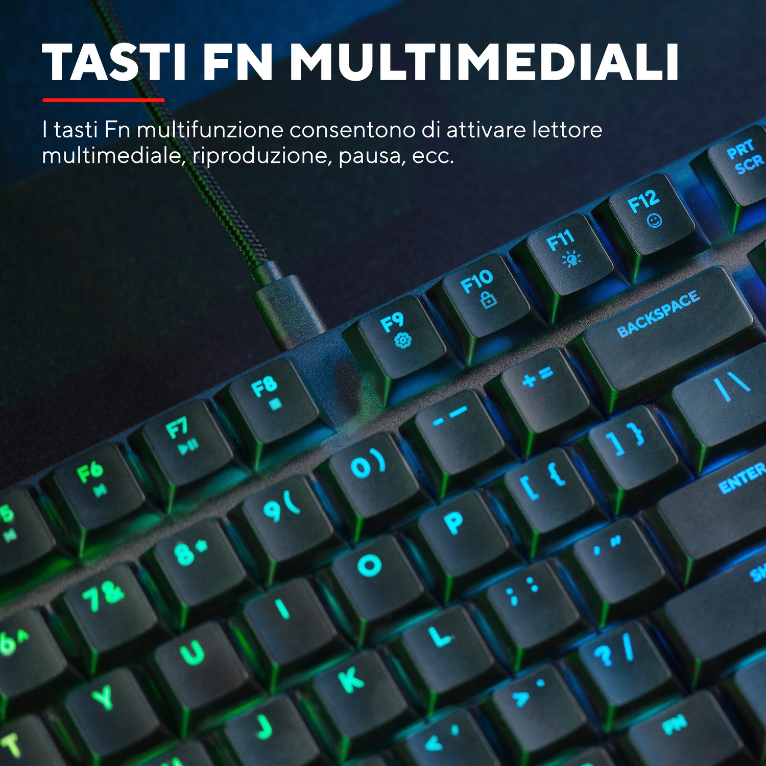 Tastiera con tasti multimediali e illuminazione blu.