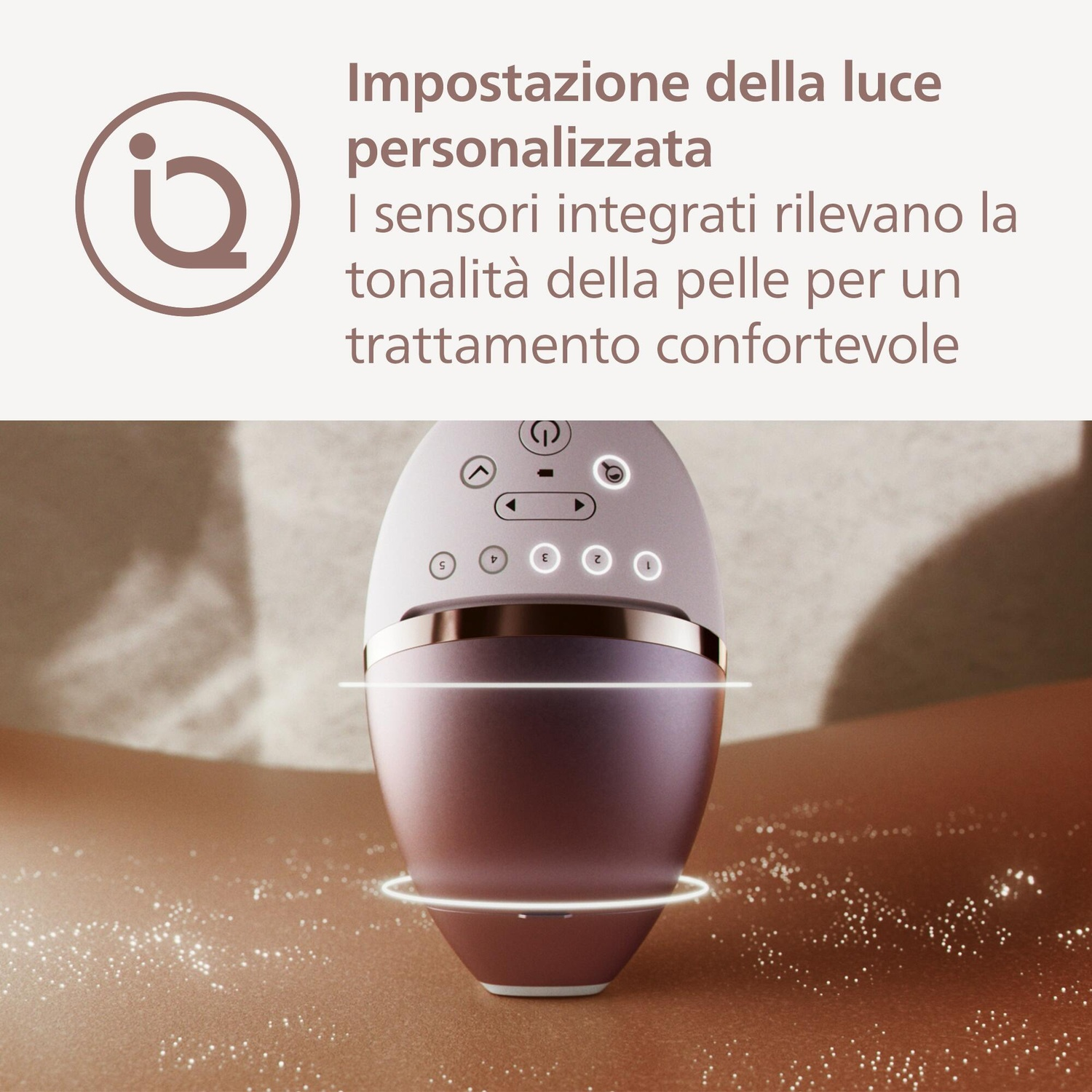 Un dispositivo per la rimozione dei peli su un corpo. Testo: impostazione luce personalizzata. Sensori rilevano il tono.