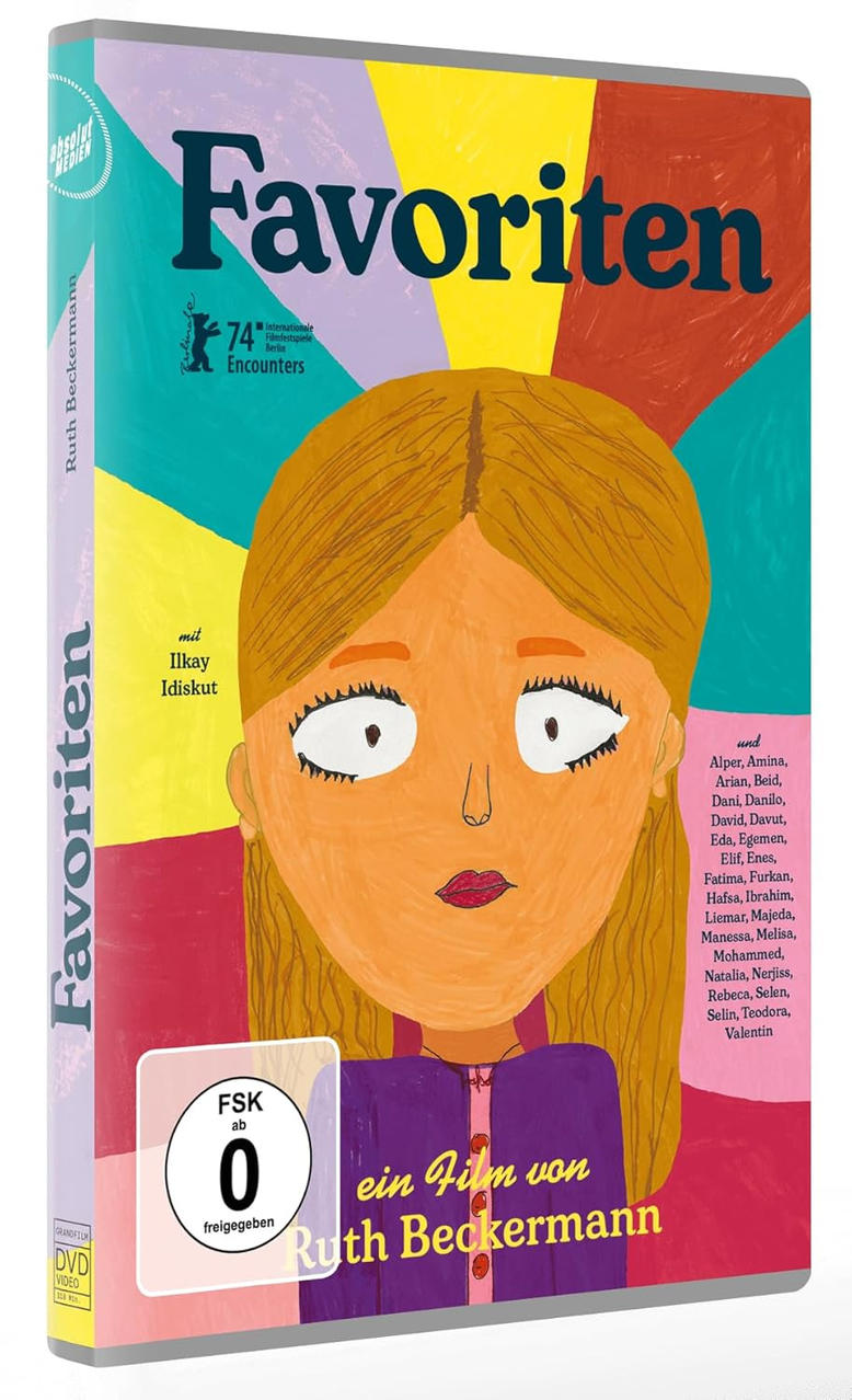 Ein DVD-Cover mit einer Cartoonzeichnung eines blonden Mädchens. Der Hintergrund ist bunt.