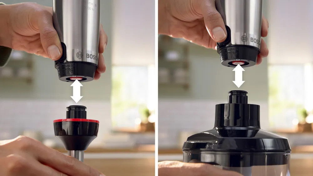 Dłonie montujące czarny blender ręczny. Pokazuje łączenie części.