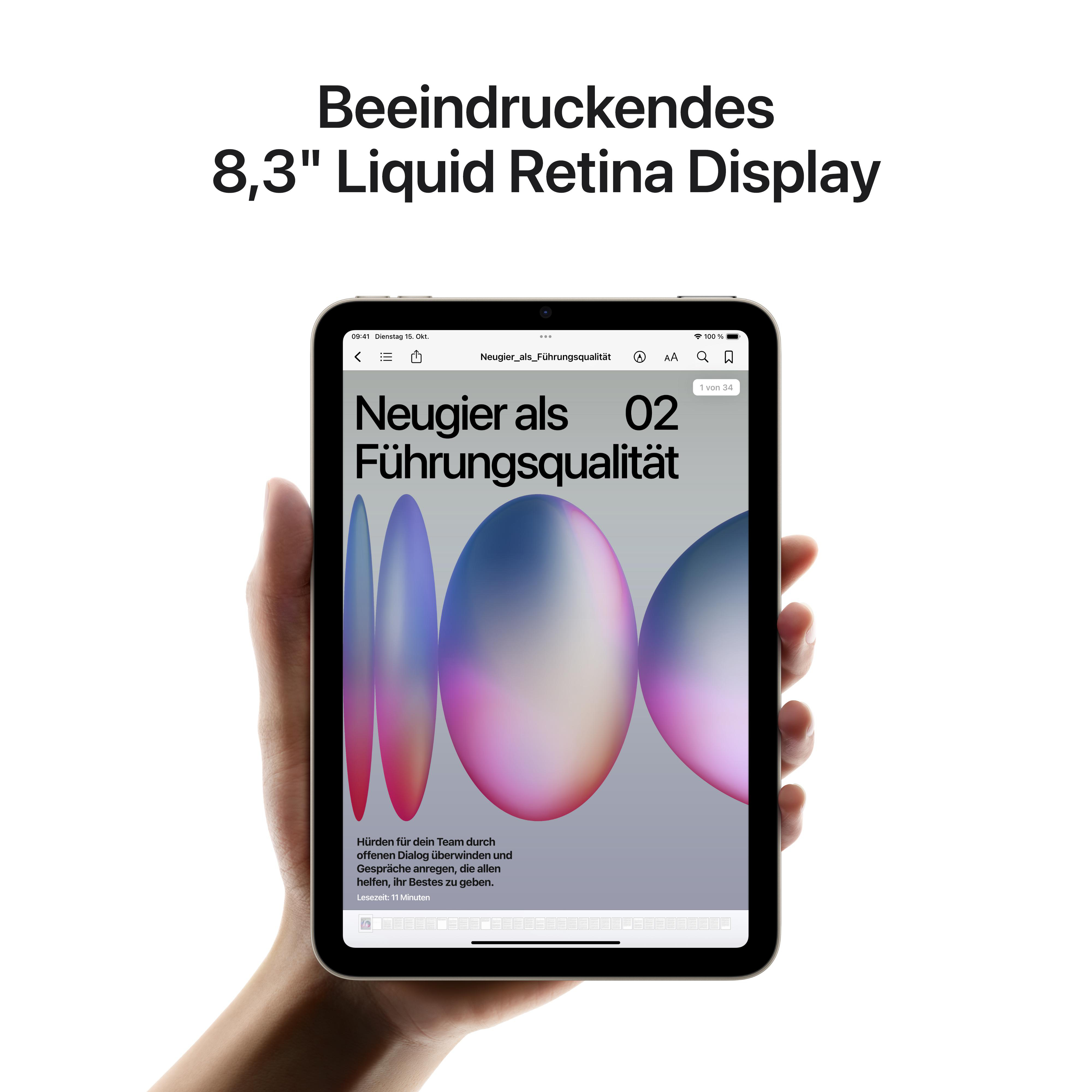 Eine Hand hält ein Tablet. Das Tablet zeigt ein Dokument mit Text und farbigen Formen.