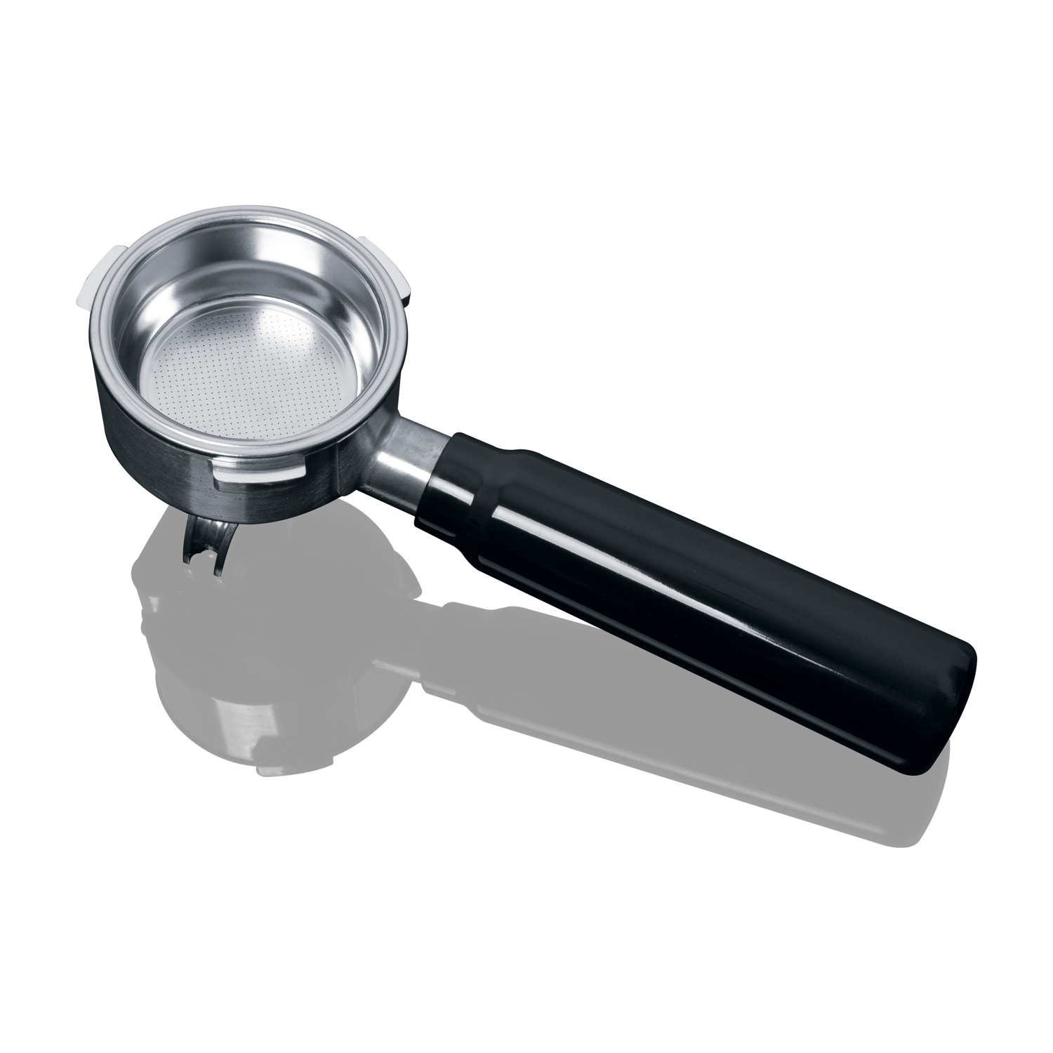 Portafiltro per macchina espresso con manico, isolato su sfondo bianco, con ombra.