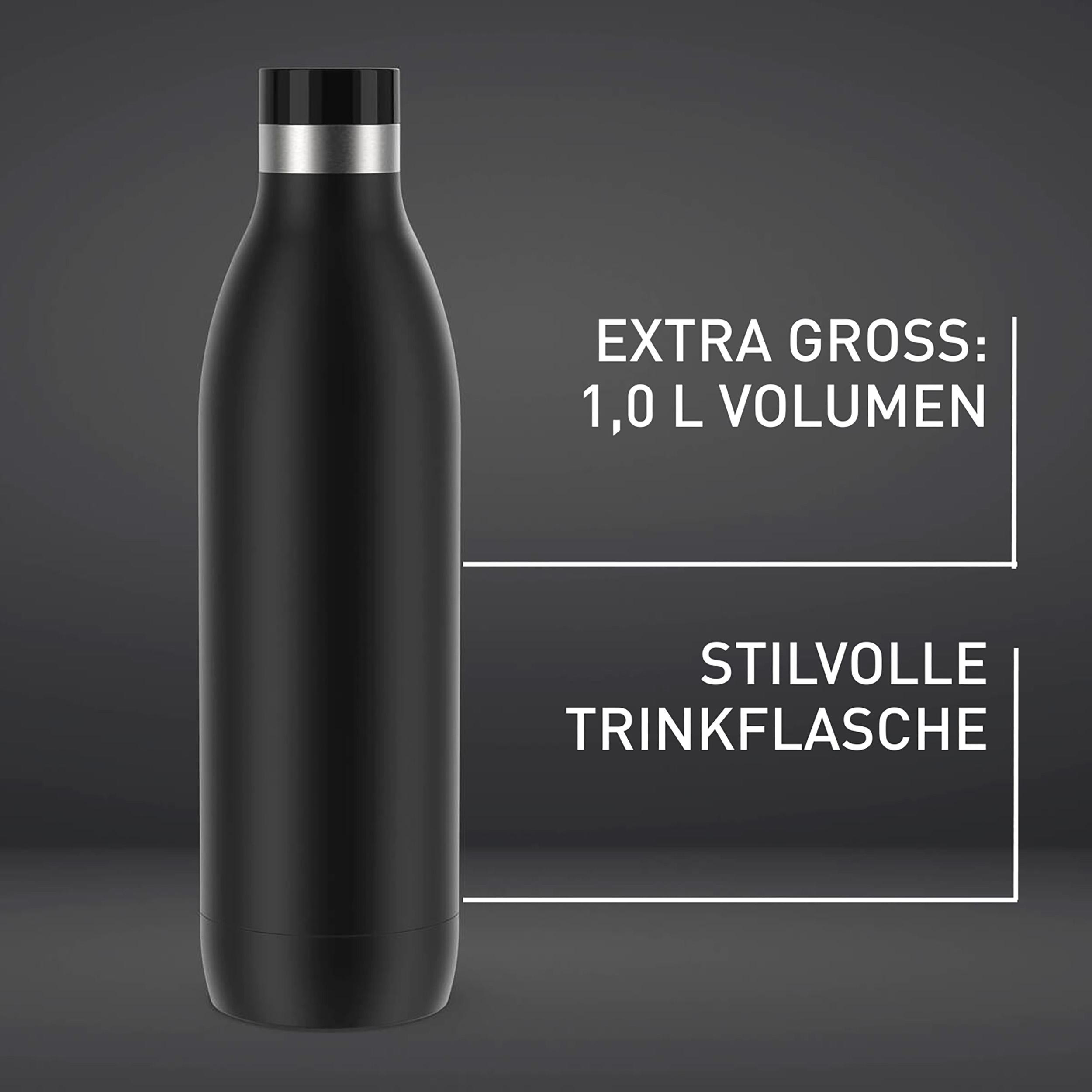 Schwarze Wasserflasche mit dem Text "EXTRA GROSS" und "STILVOLLE TRINKFLASCHE" darauf.