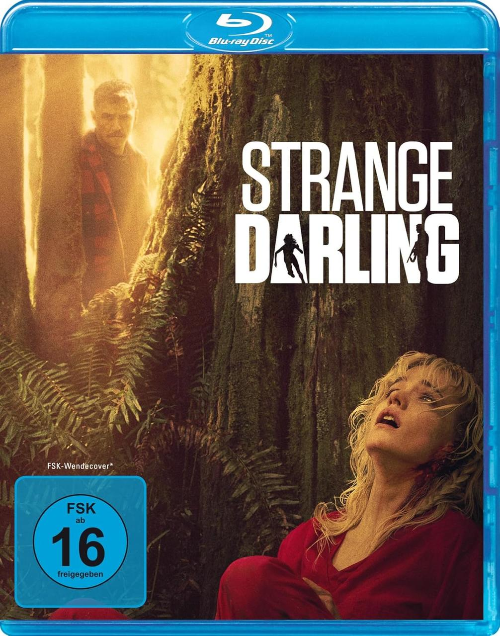 Blu-ray-Disc-Cover eines Films mit einer Frau in Rot und einem Mann im Wald.