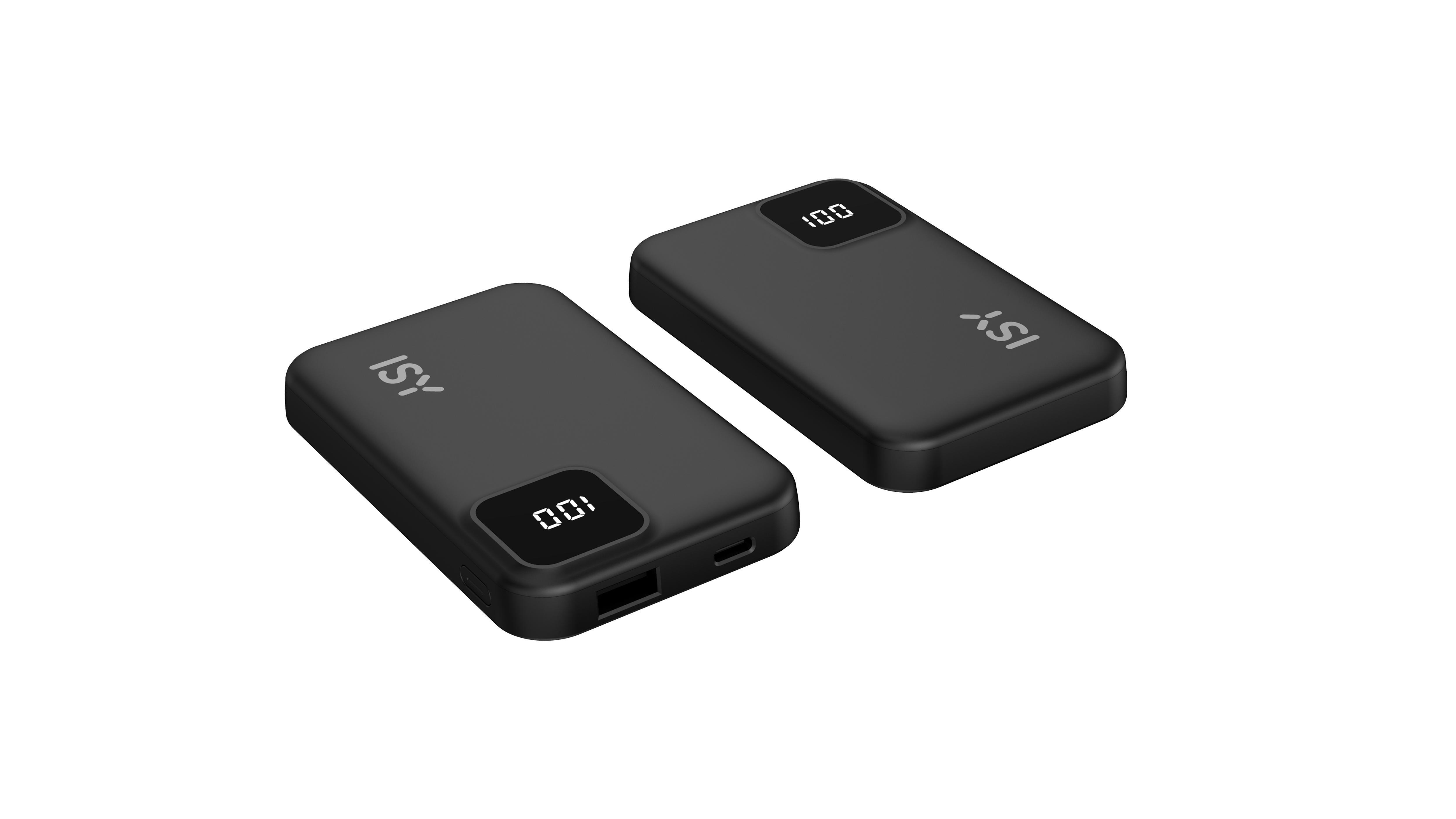 Zwei schwarze Powerbanks mit digitaler Anzeige, die 100 anzeigt. Das ISY-Logo ist sichtbar.
