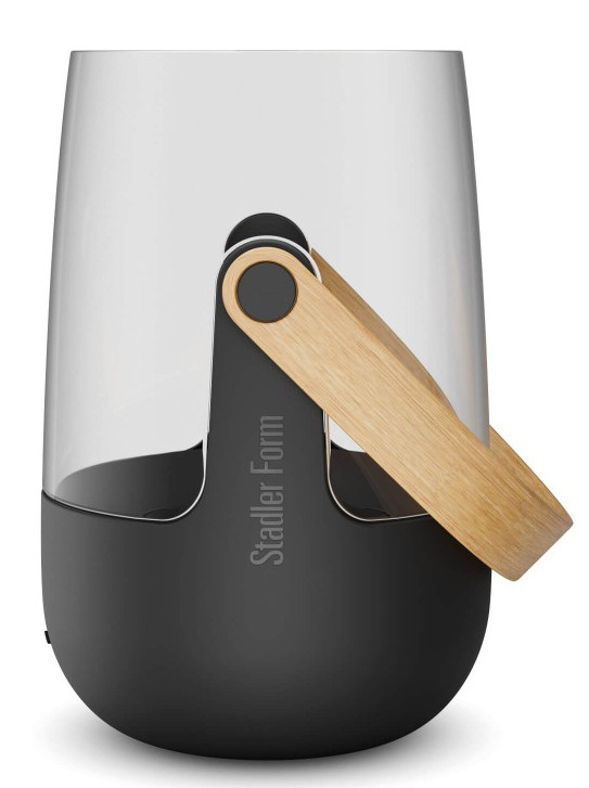 Czarna i przezroczysta lampa Stadler Form z drewnianym uchwytem. Cylindryczna.