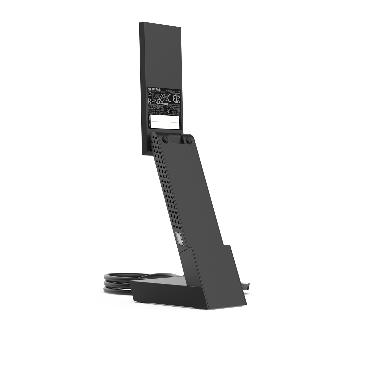 Une antenne NETGEAR noire, avec une base et un câble, sur fond blanc.