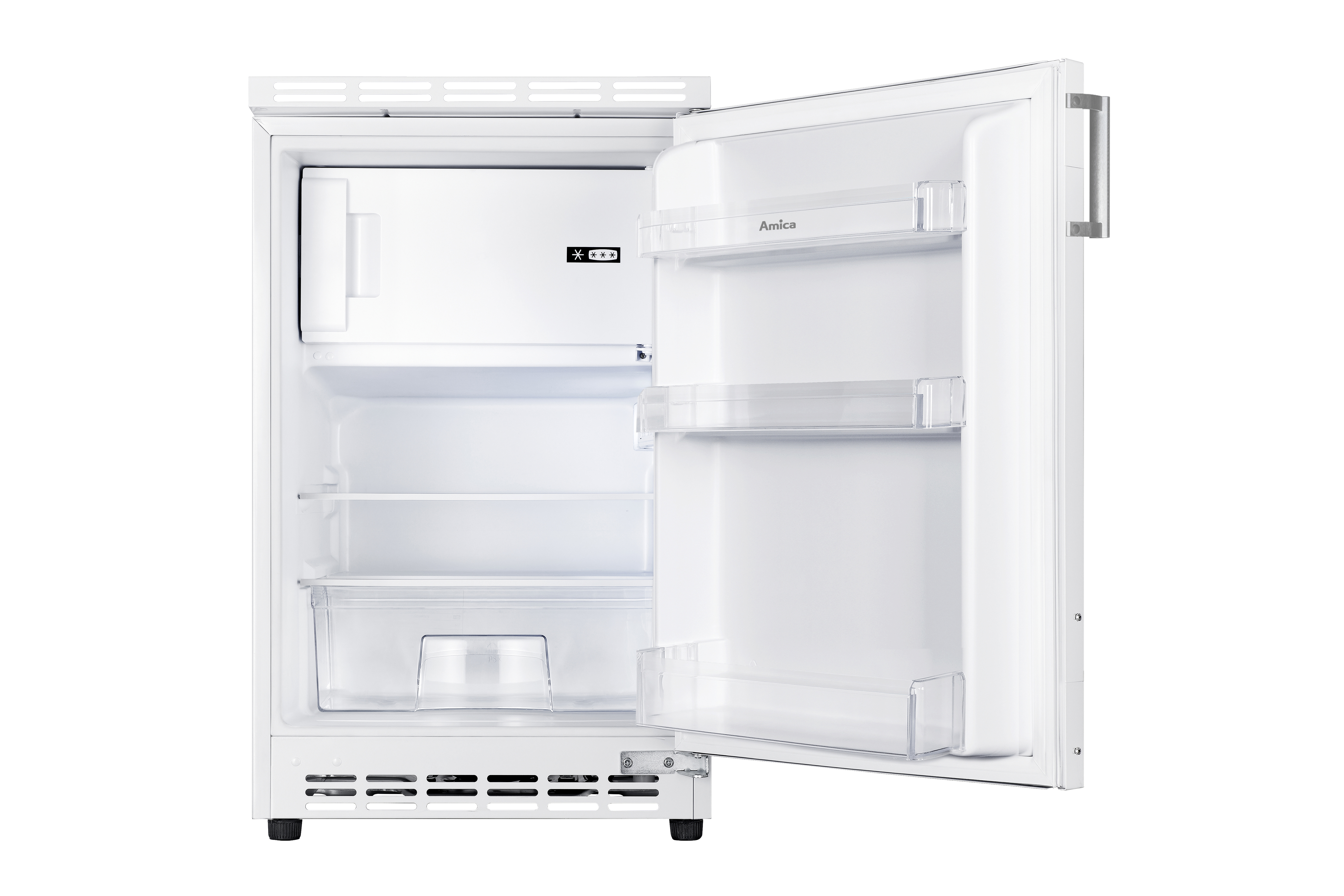 Weißer Mini-Kühlschrank offen, mit Regalen und einem Gefrierfach. Weißer Hintergrund.