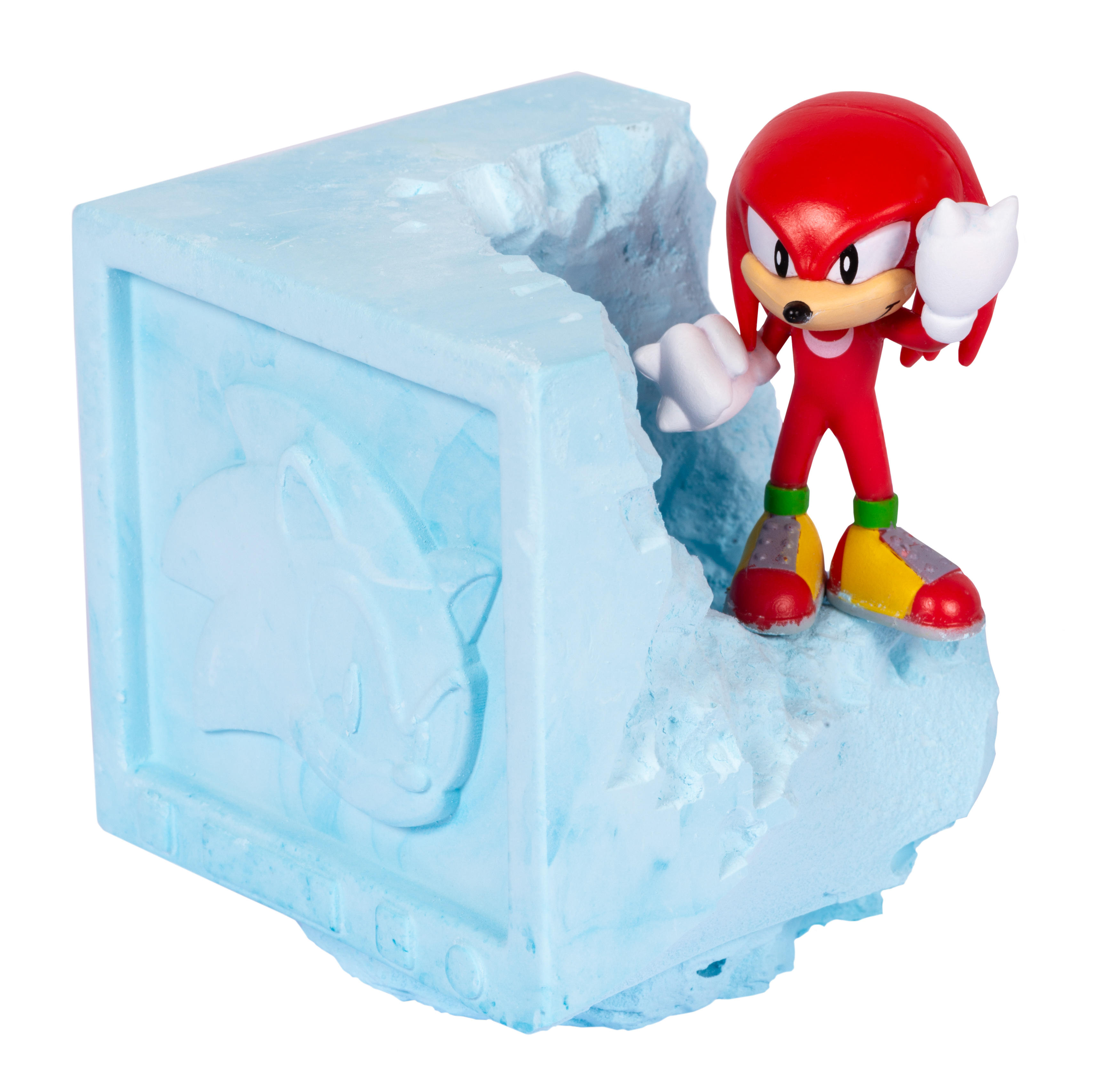 Knuckles-Figur aus Sonic, in einem blauen Eisblock. Figur ist rot und weiß.