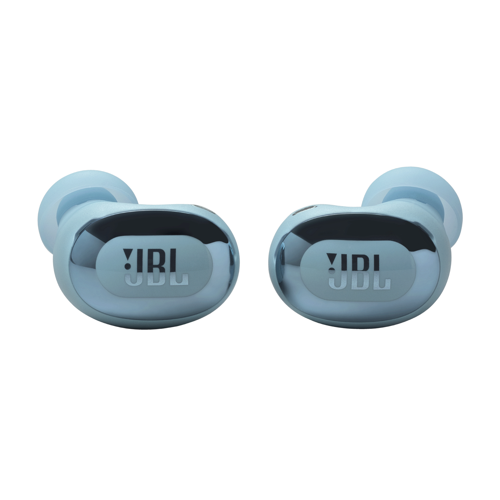 Siyah bir yüzeyde iki açık mavi JBL kulaklık. JBL logosu her ikisinde de görülebilir.