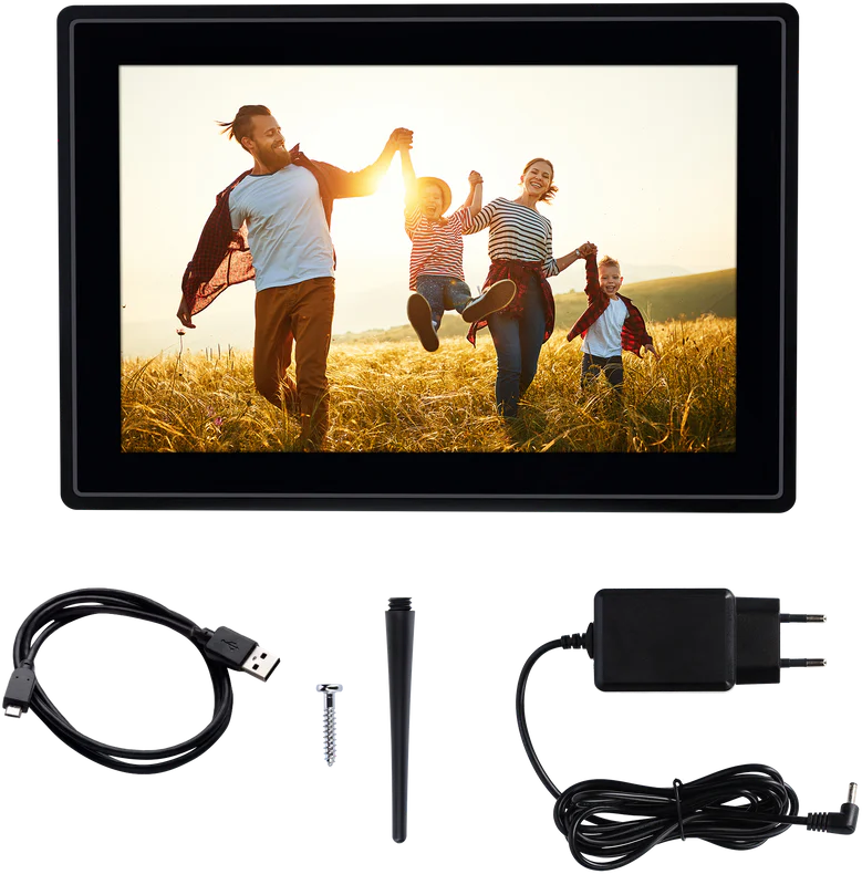 Cadre photo numérique affichant une photo de famille. Accessoires, dont un câble et un stylet, sont visibles.