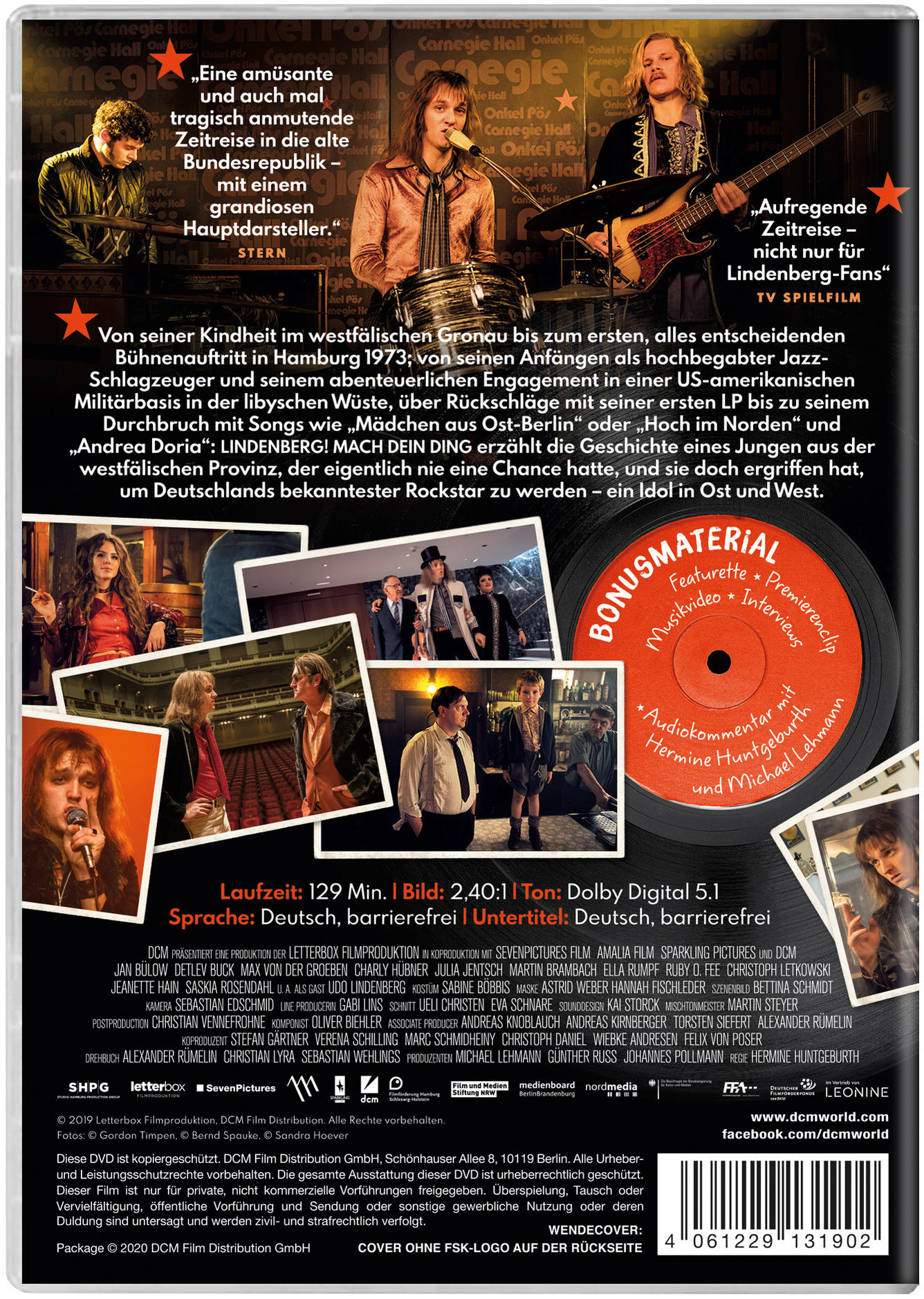 DVD-Cover mit Bandmitgliedern und einer Bühnenszene. Text auf Deutsch.