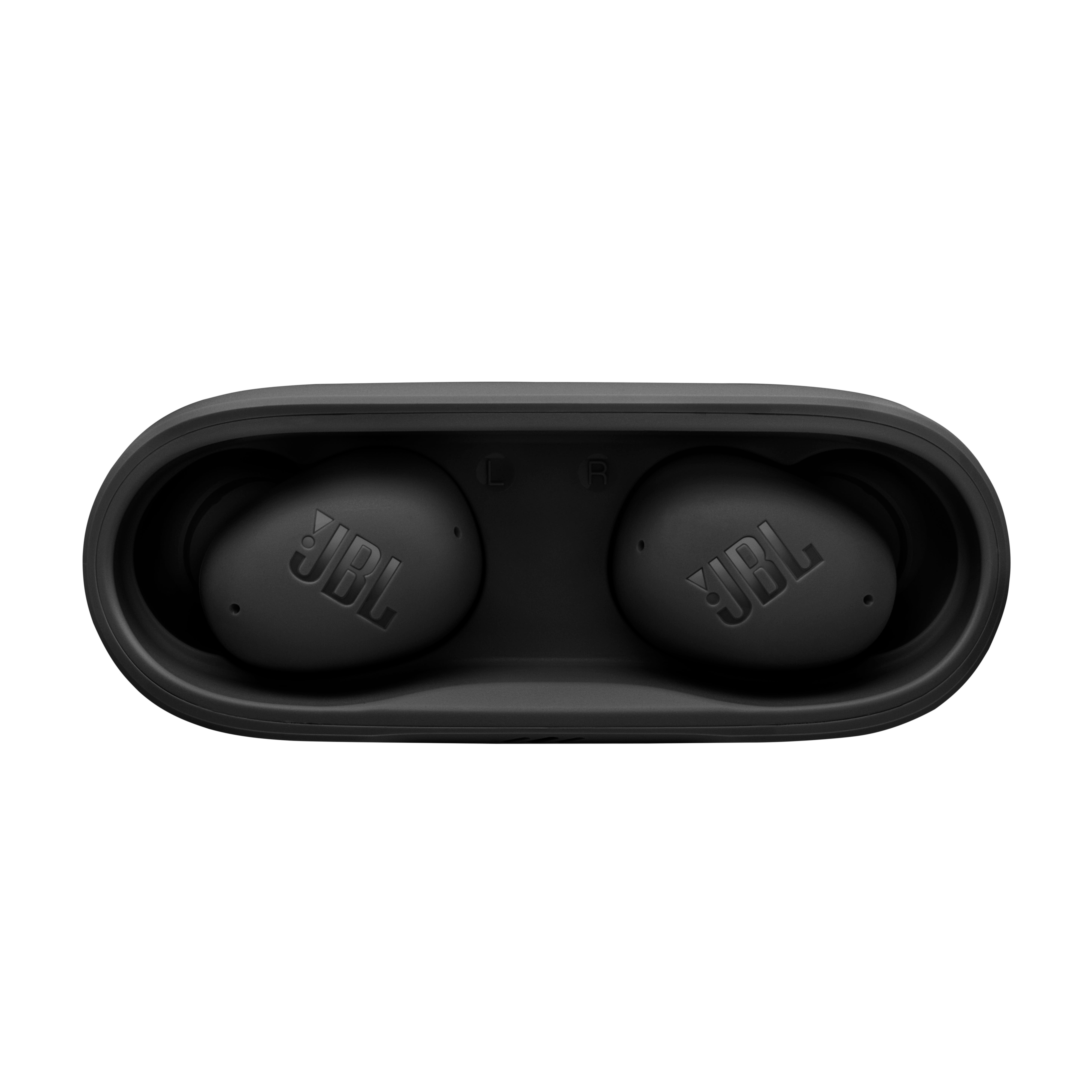 Zwei schwarze JBL-Ohrhörer in einem schwarzen Ladecase. Draufsicht, neutraler Hintergrund.