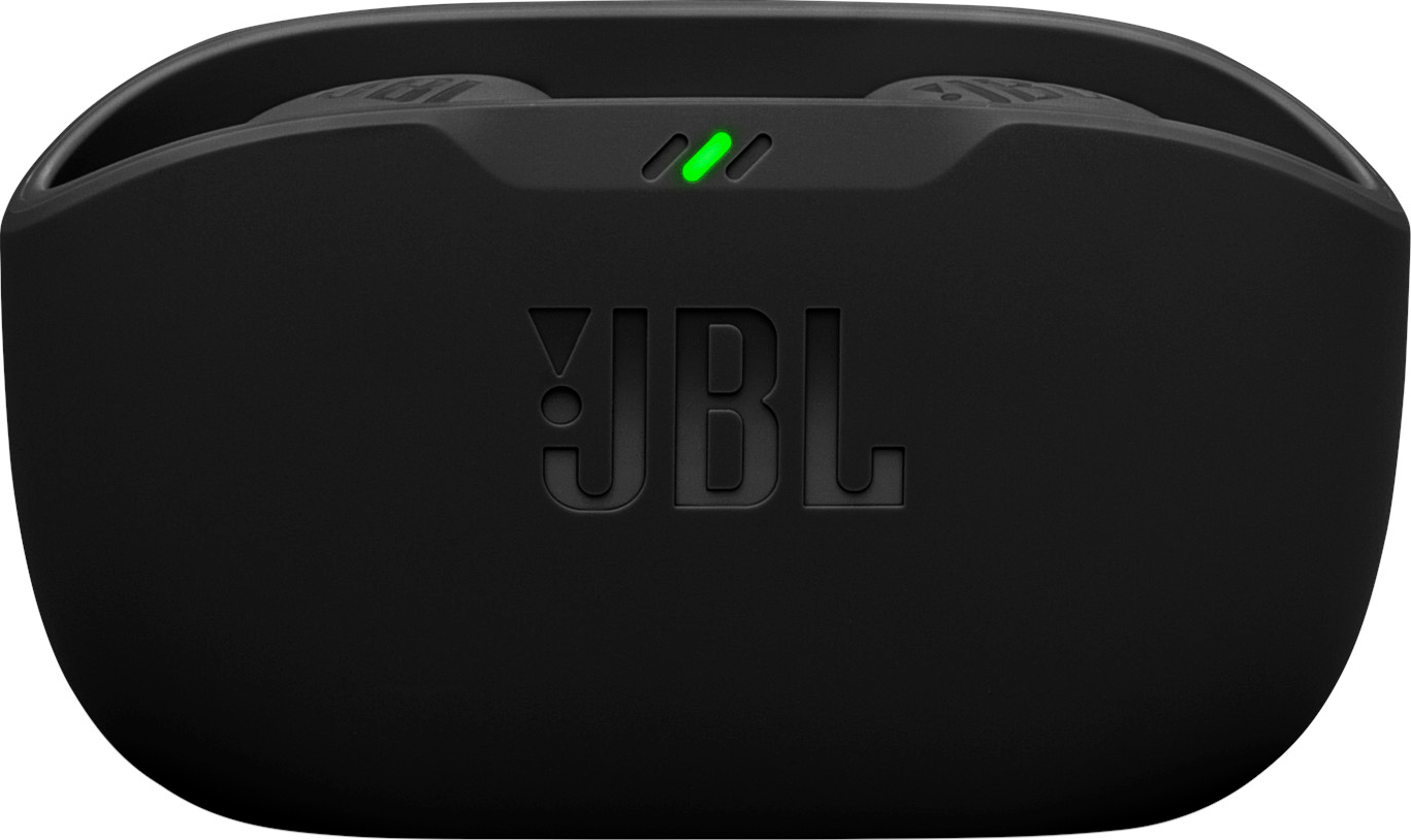 Custodia di ricarica per auricolari JBL nera, con una luce verde che indica lo stato di carica.