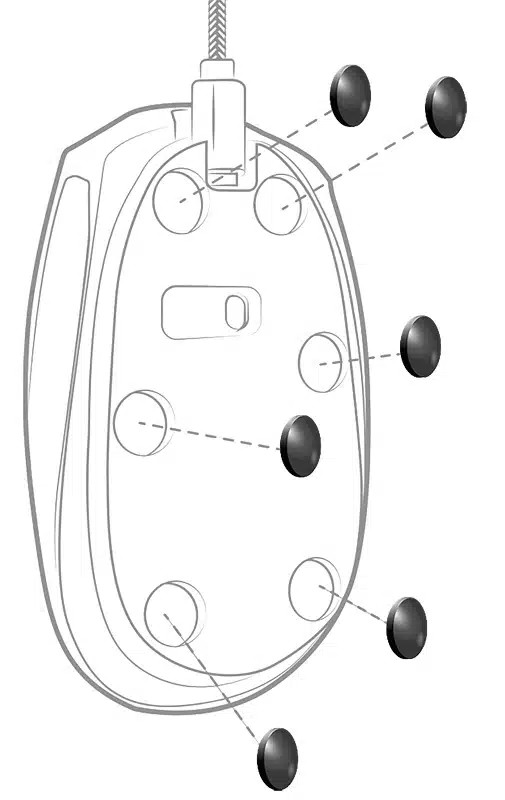 Spód myszy komputerowej z wieloma czarnymi podkładkami i kablem.