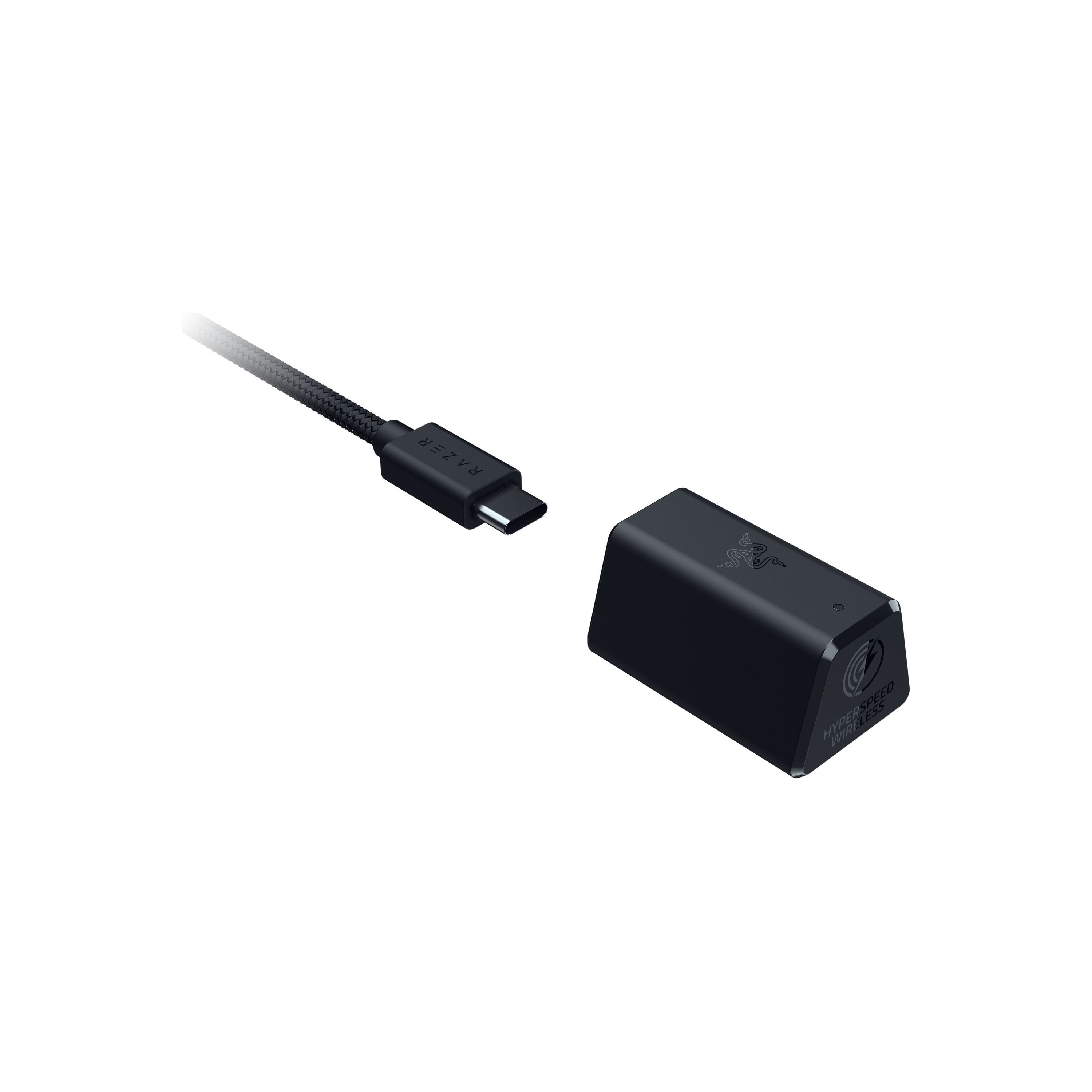 Siyah Razer HyperSpeed kablosuz alıcısı ve bir USB-C kablosu.