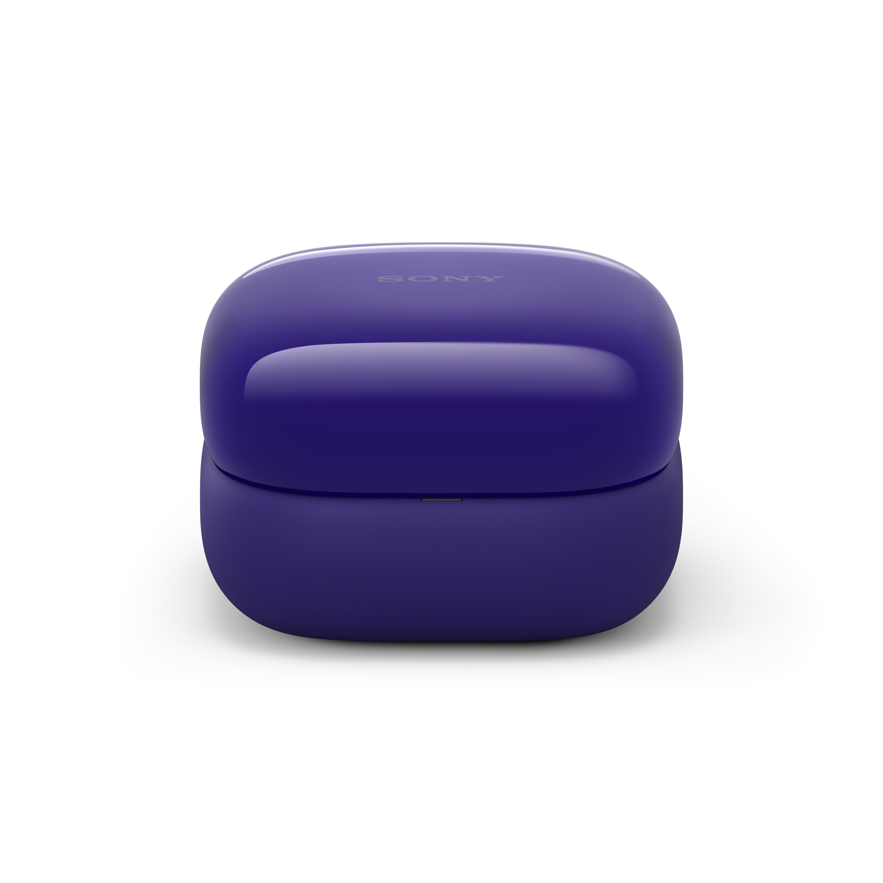 Un estuche de carga de auriculares morado y cerrado, sobre un fondo blanco.