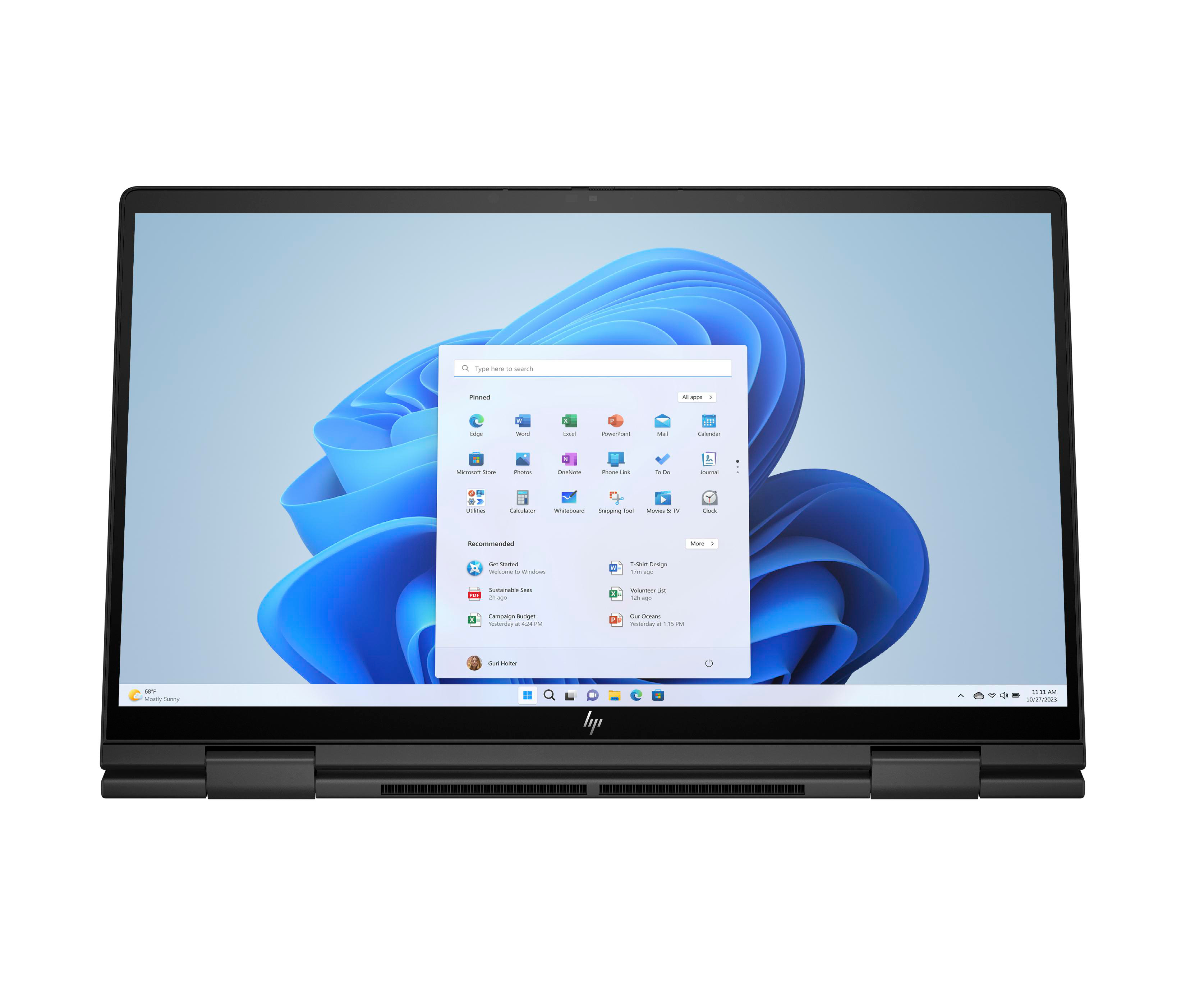 Schwarzer HP-Laptop, geöffnet mit Windows 11-Oberfläche. Bildschirm zeigt Apps. Weißer Hintergrund.