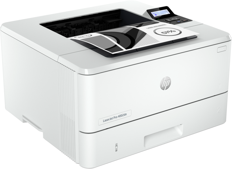 Fehér HP LaserJet Pro 4002dn nyomtató fehér felületen. Felső tálca nyomtatott papírral.