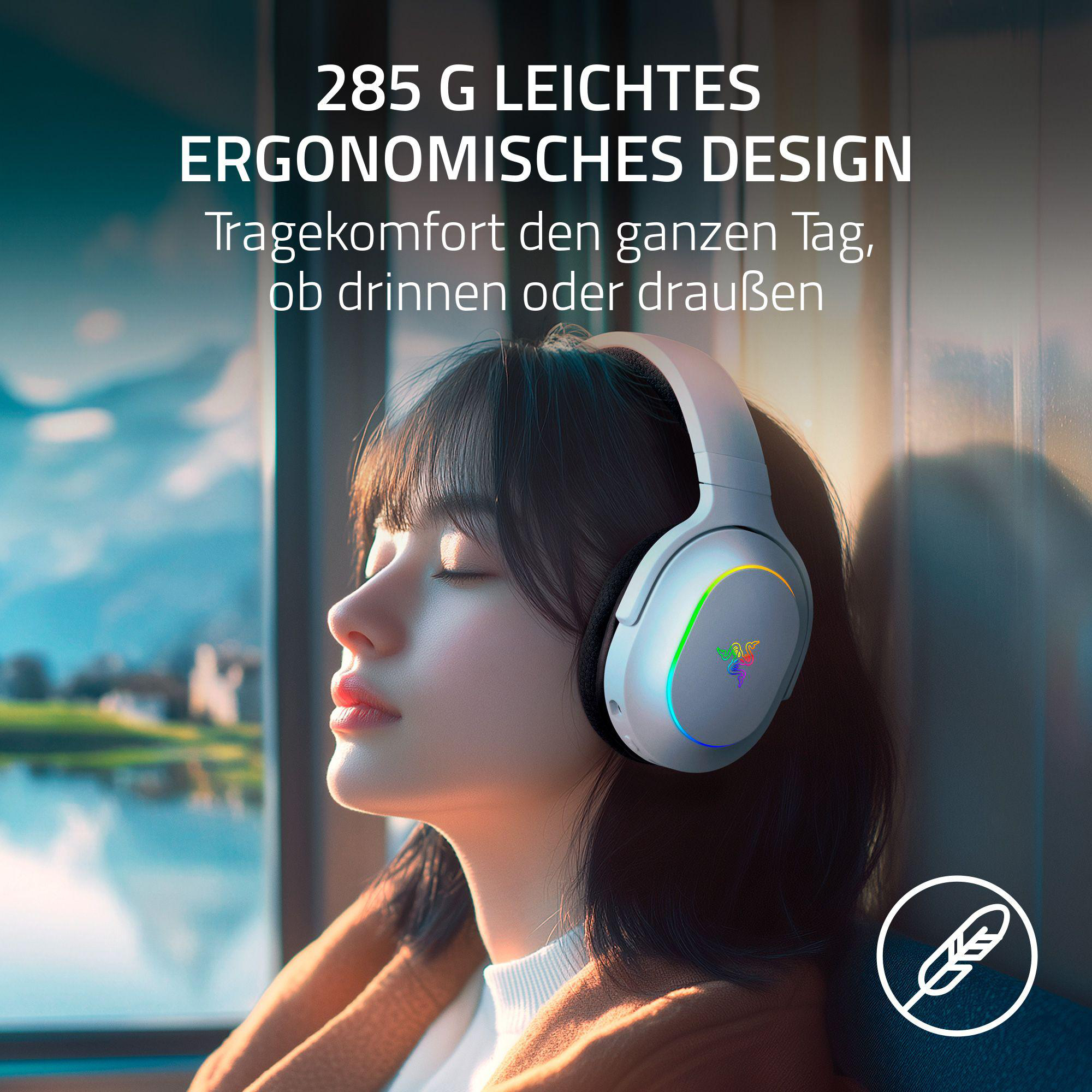 Frau mit weißem Razer-Headset mit Neonlicht. Text über leichtes, ergonomisches Design.