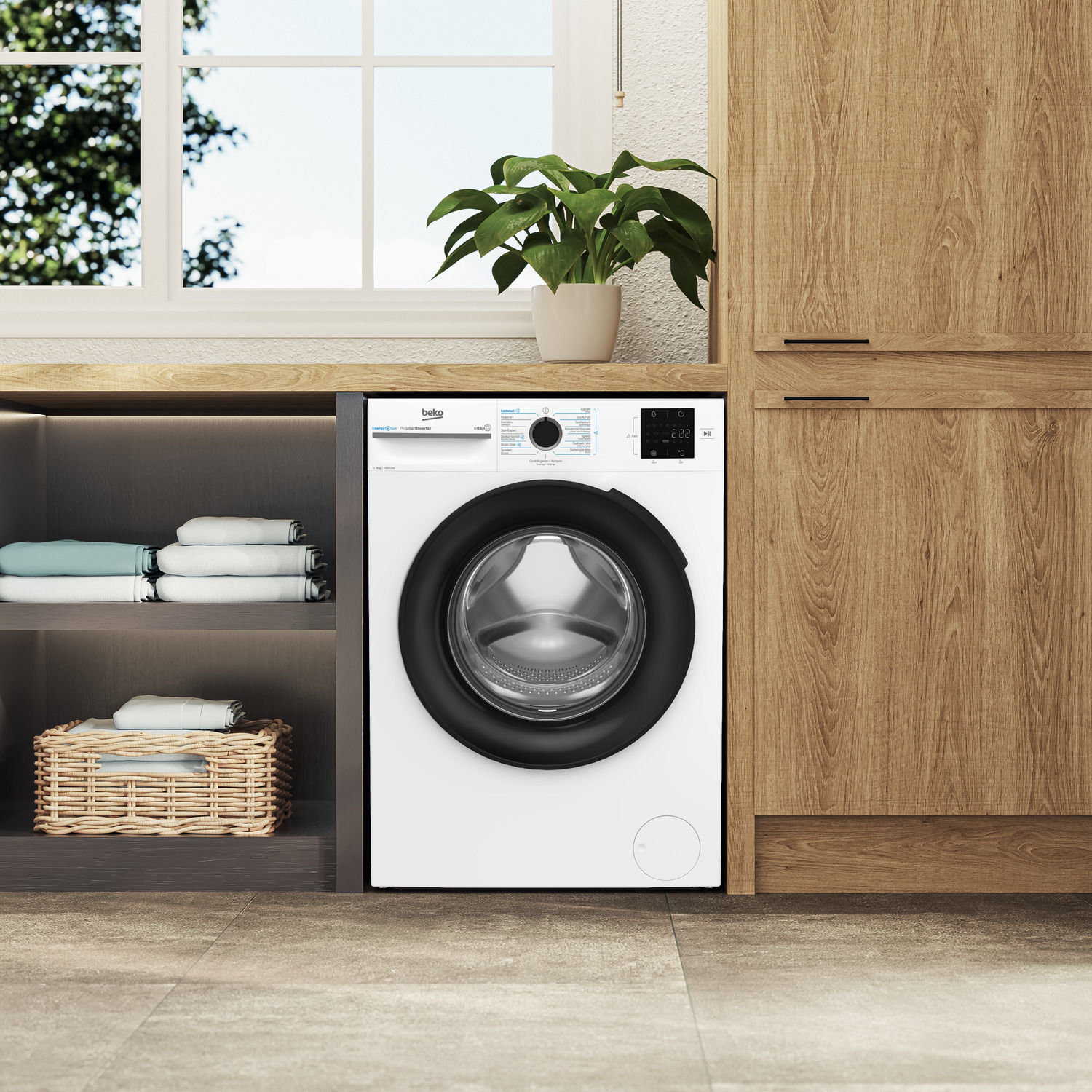 Een wasmachine staat naast een houten kast en planken.