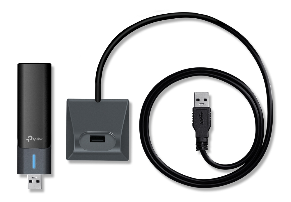 Czarny klucz USB z kablem USB i wtyczką USB.