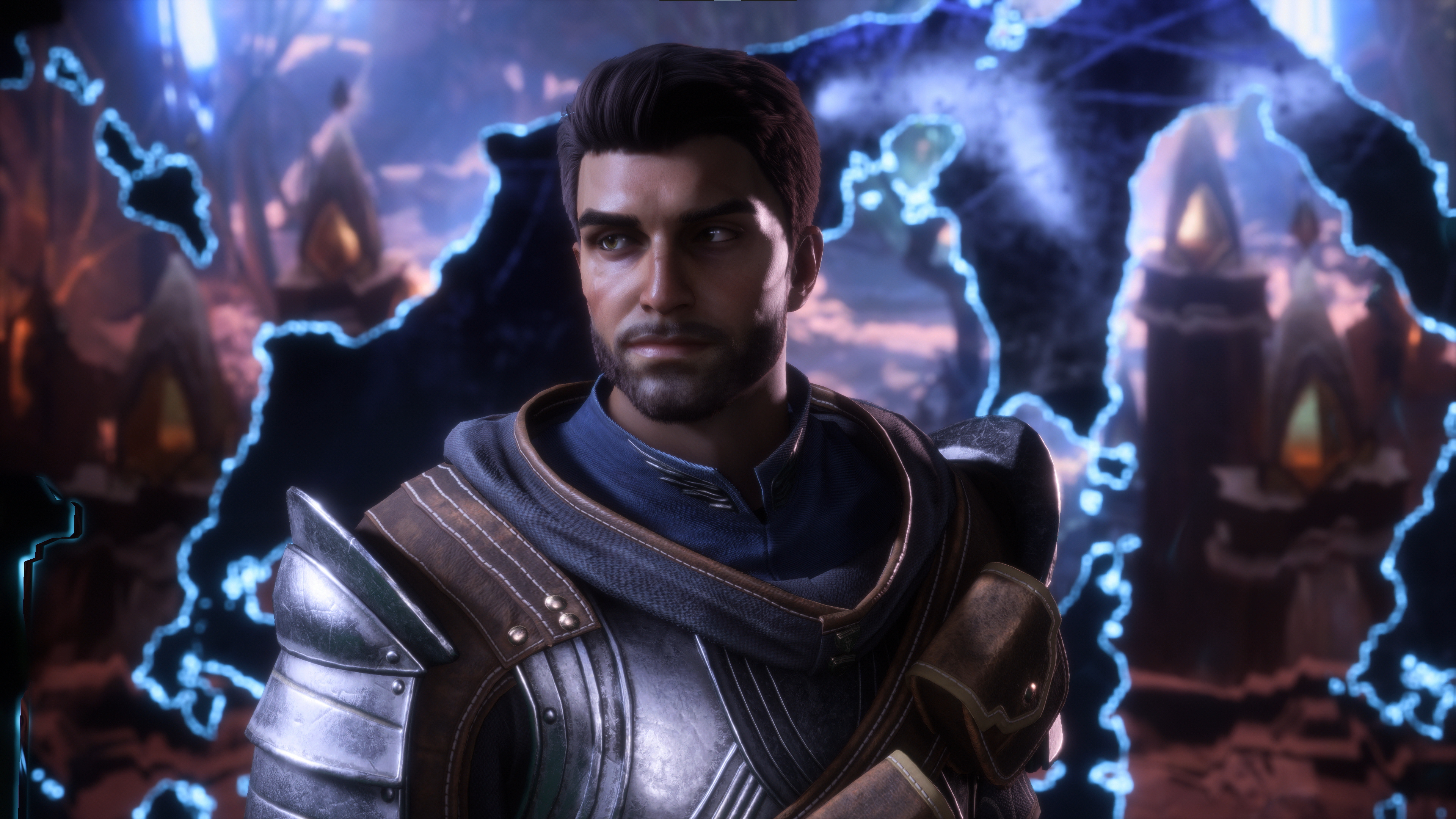 Ein Mann in mittelalterlicher Rüstung, der in die Kamera blickt. Ein Fantasy-Hintergrund mit blauen Lichtern.