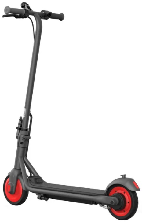 Szara hulajnoga elektryczna z czerwonymi kołami na białym tle. Hulajnoga ma długą kierownicę.