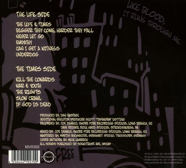 Rückseite eines CD-Covers mit Text, einem Barcode und einer Liste der Songtitel.