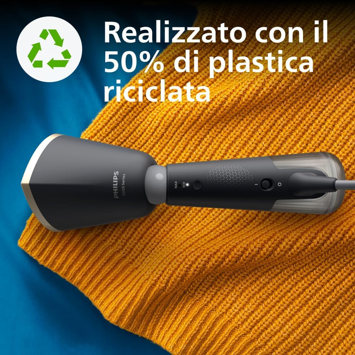 Uno steamer Philips grigio su tessuto giallo, con testo sulla plastica riciclata.