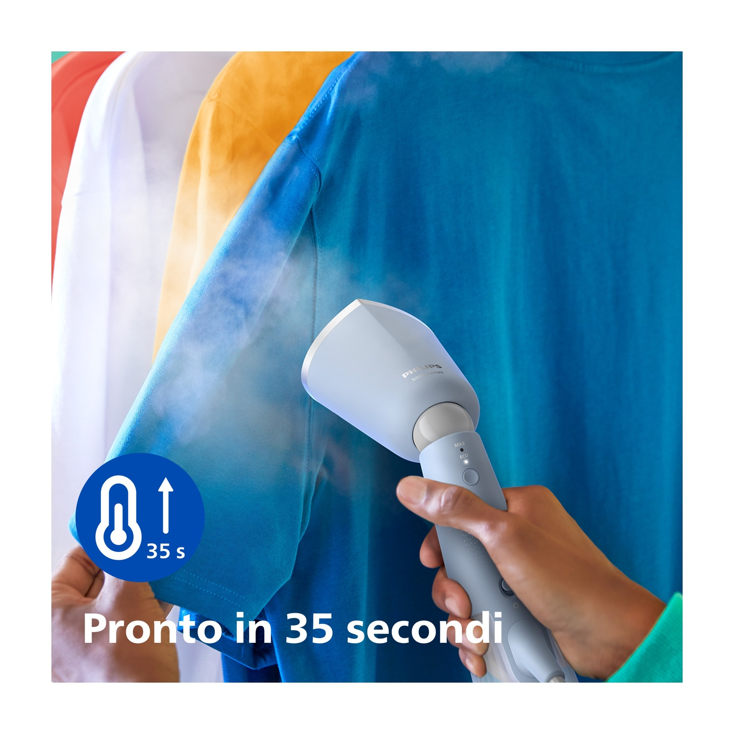Una mano tiene un vaporizzatore per vestiti su una camicia blu. Il testo indica 35 secondi per essere pronto.