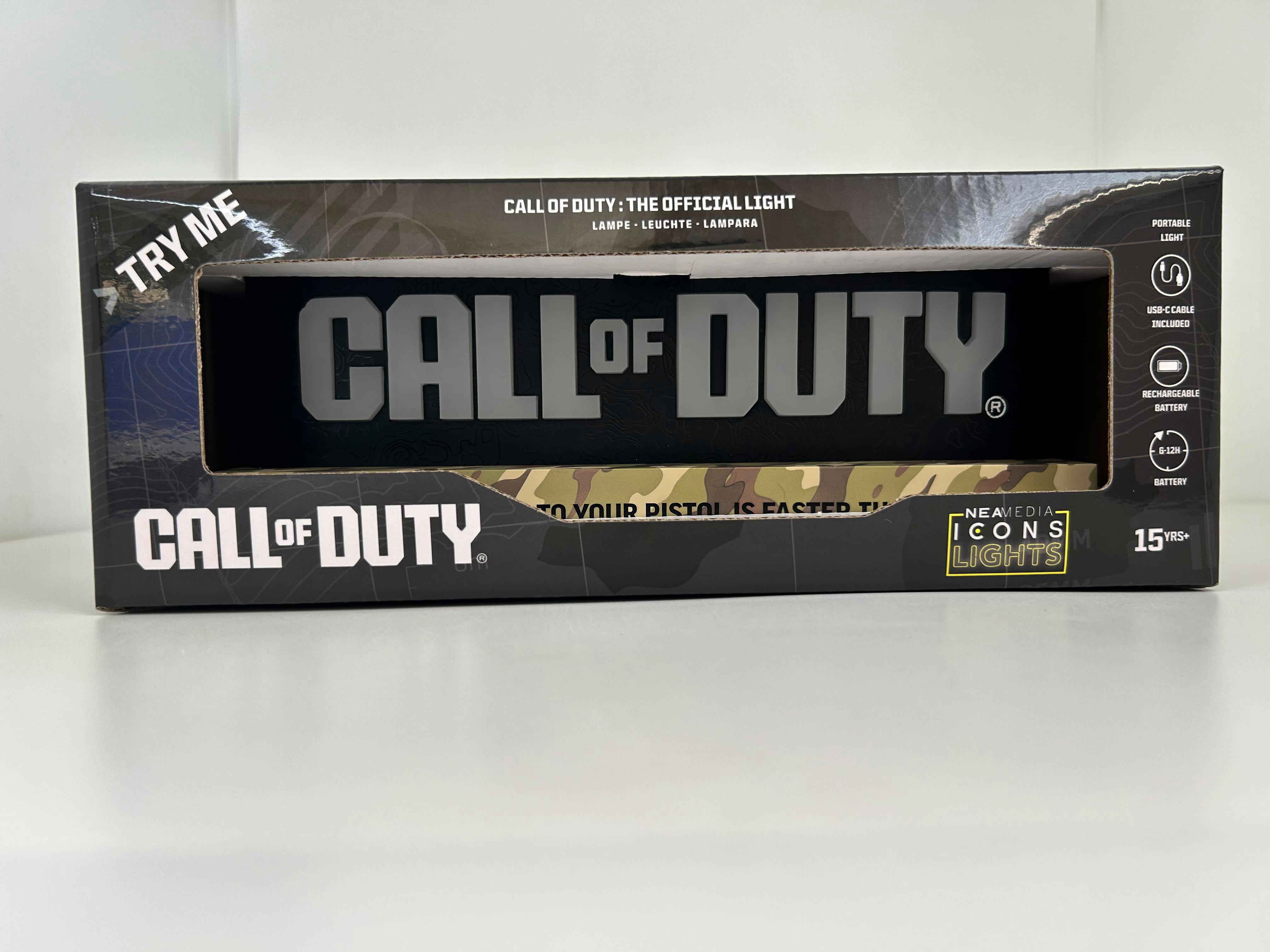 Eine Call of Duty-Leuchtbox mit dem Logo des Spiels und dem Text 'TRY ME' in der Ecke.