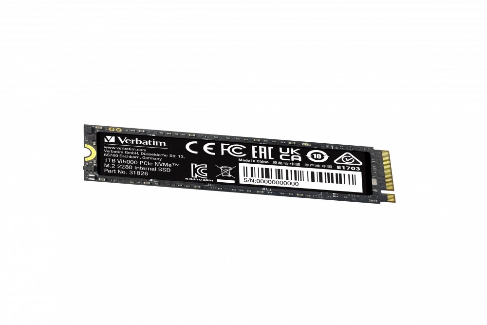 Siyah arka planda bir NVMe SSD gösteriliyor. Verbatim markası ve diğer özelliklere sahip.
