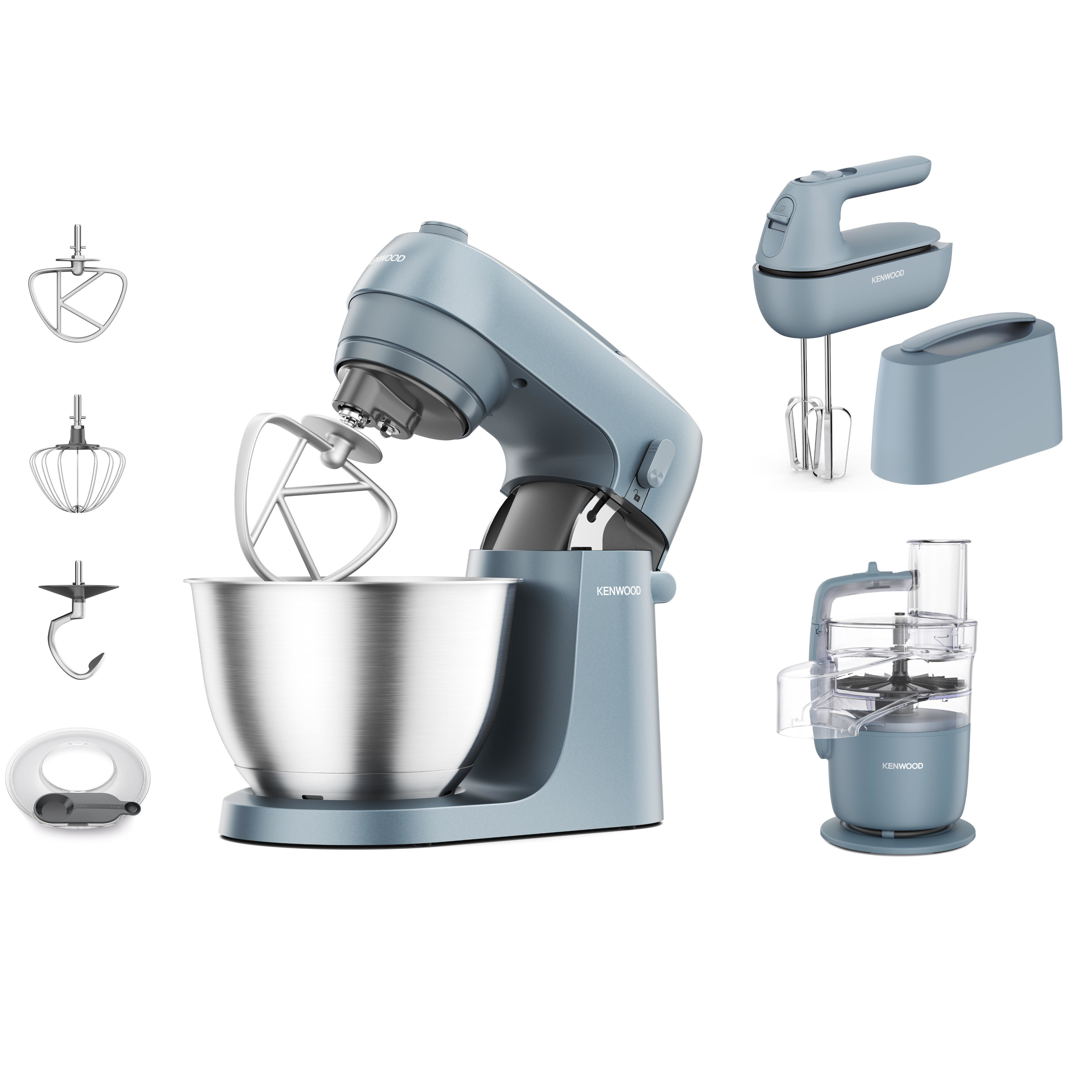 Niebieski mikser stojący Kenwood z wieloma nasadkami. Zawiera mikser ręczny i robota kuchennego.