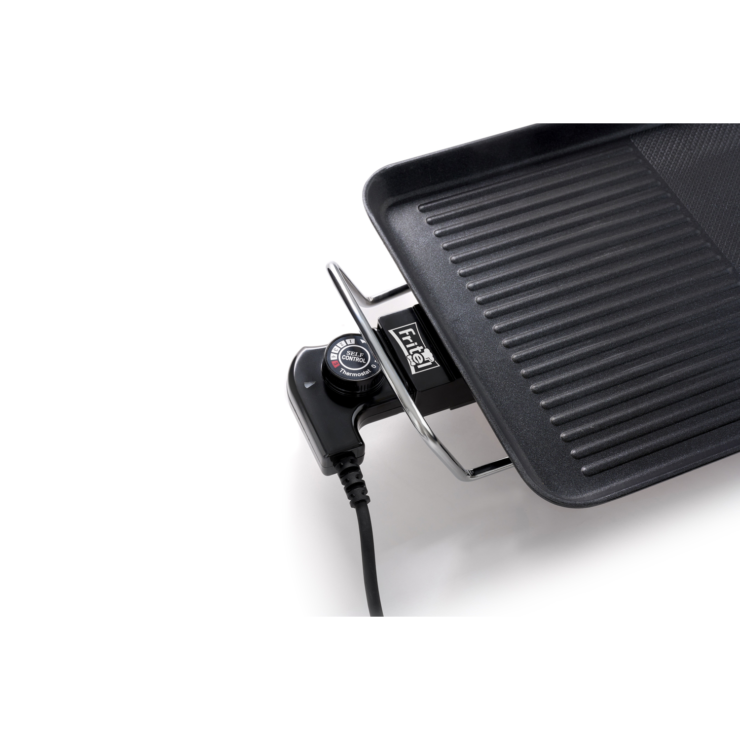 Een elektrische grill met een zwart oppervlak en een bedieningspaneel. Op een witte achtergrond.