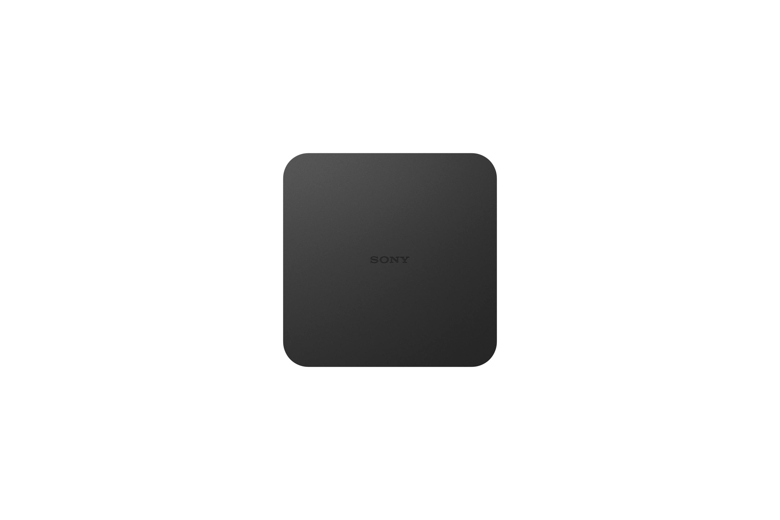 Ein schwarzes quadratisches Gerät mit dem Wort „SONY“ in der Mitte auf weißem Grund.