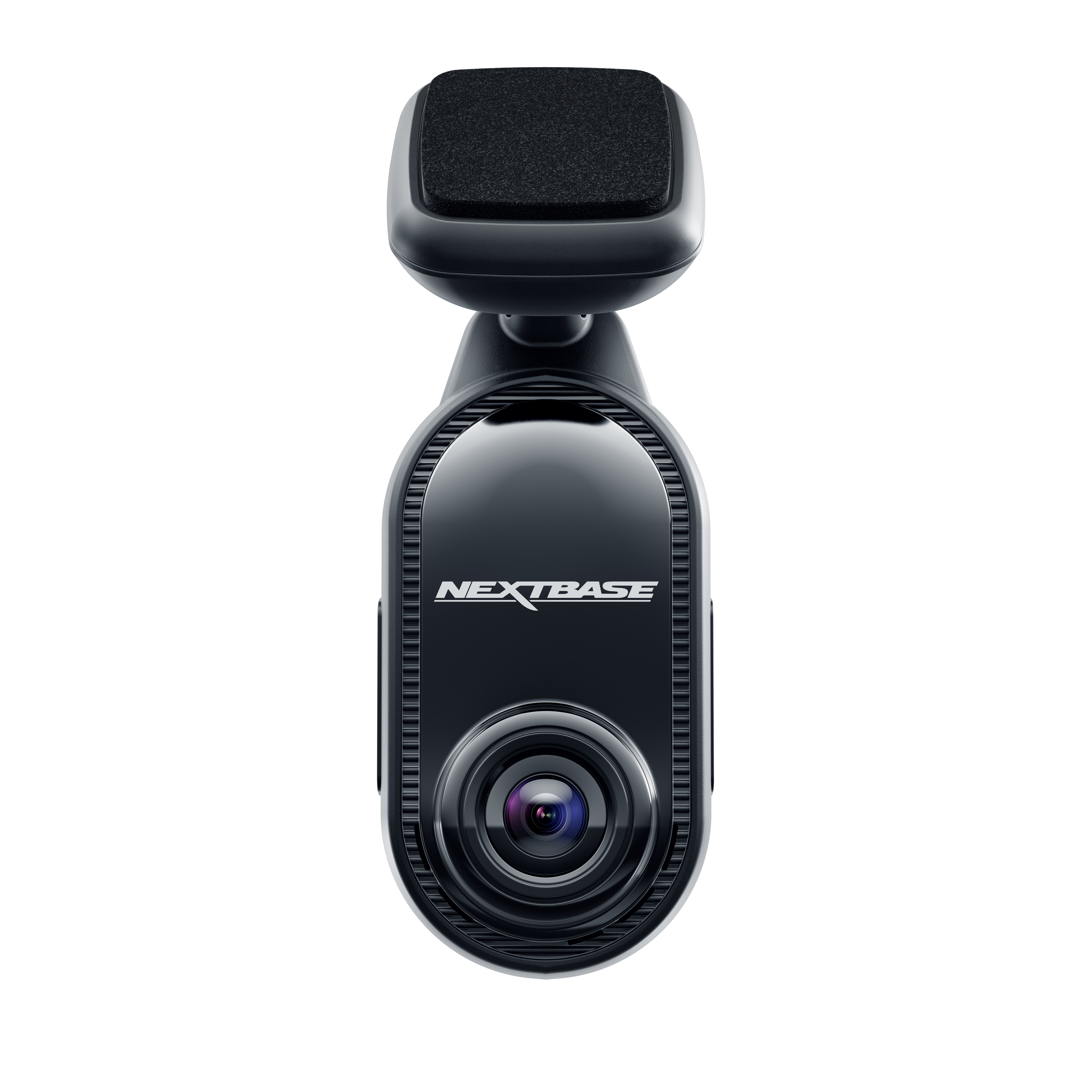 Eine schwarze Dashcam mit einem Kameraobjektiv. Das Gerät trägt das Wort 'NEXTBASE'.