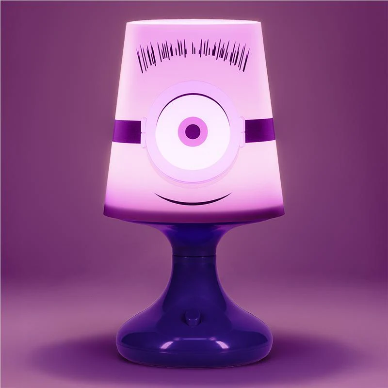 Minion témájú lámpa lila és fehér színekkel.