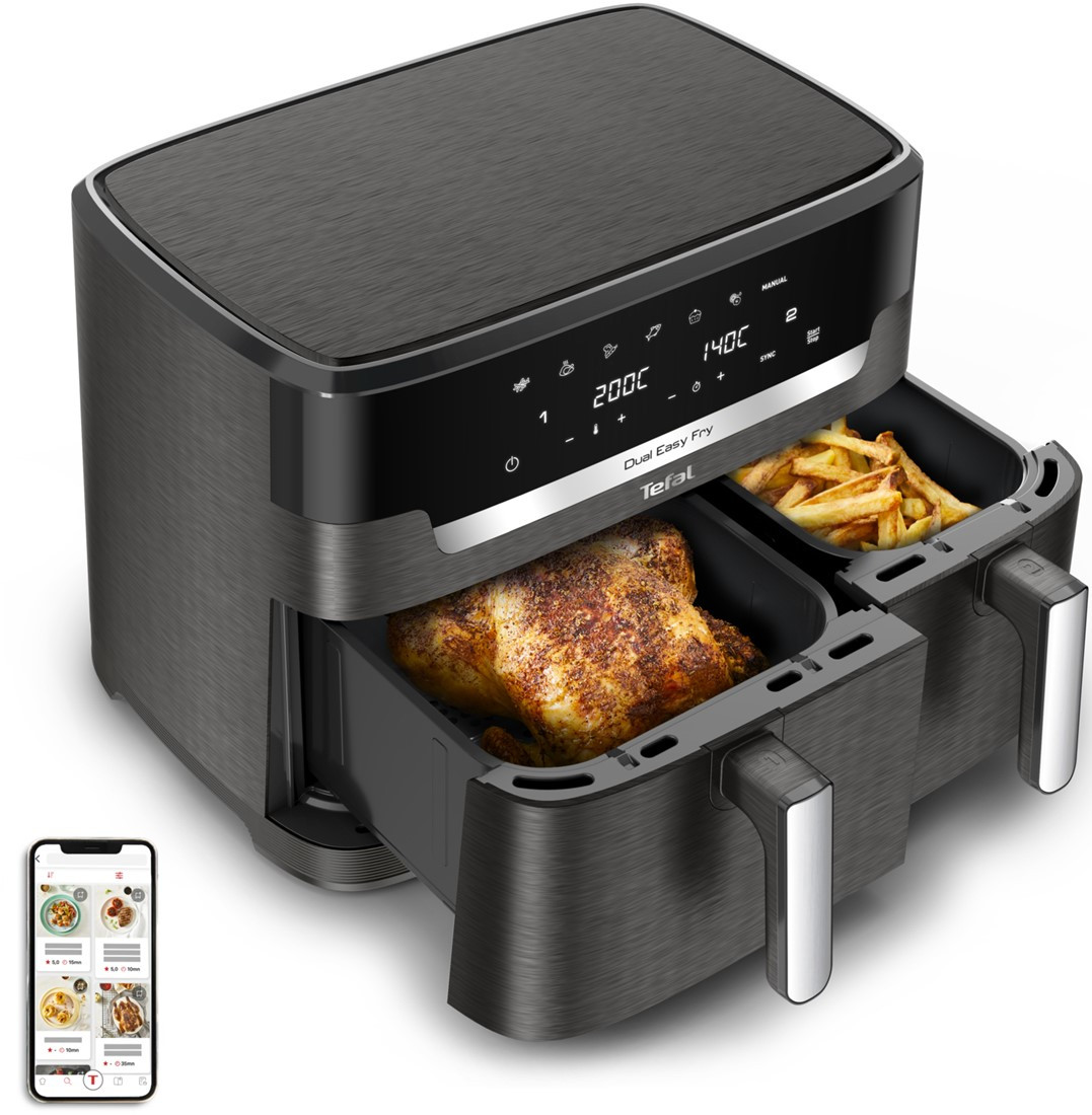 Podwójna frytkownica powietrzna z dwiema komorami. Jedna z frytkami, druga z pieczonym kurczakiem. Aplikacja w telefonie.