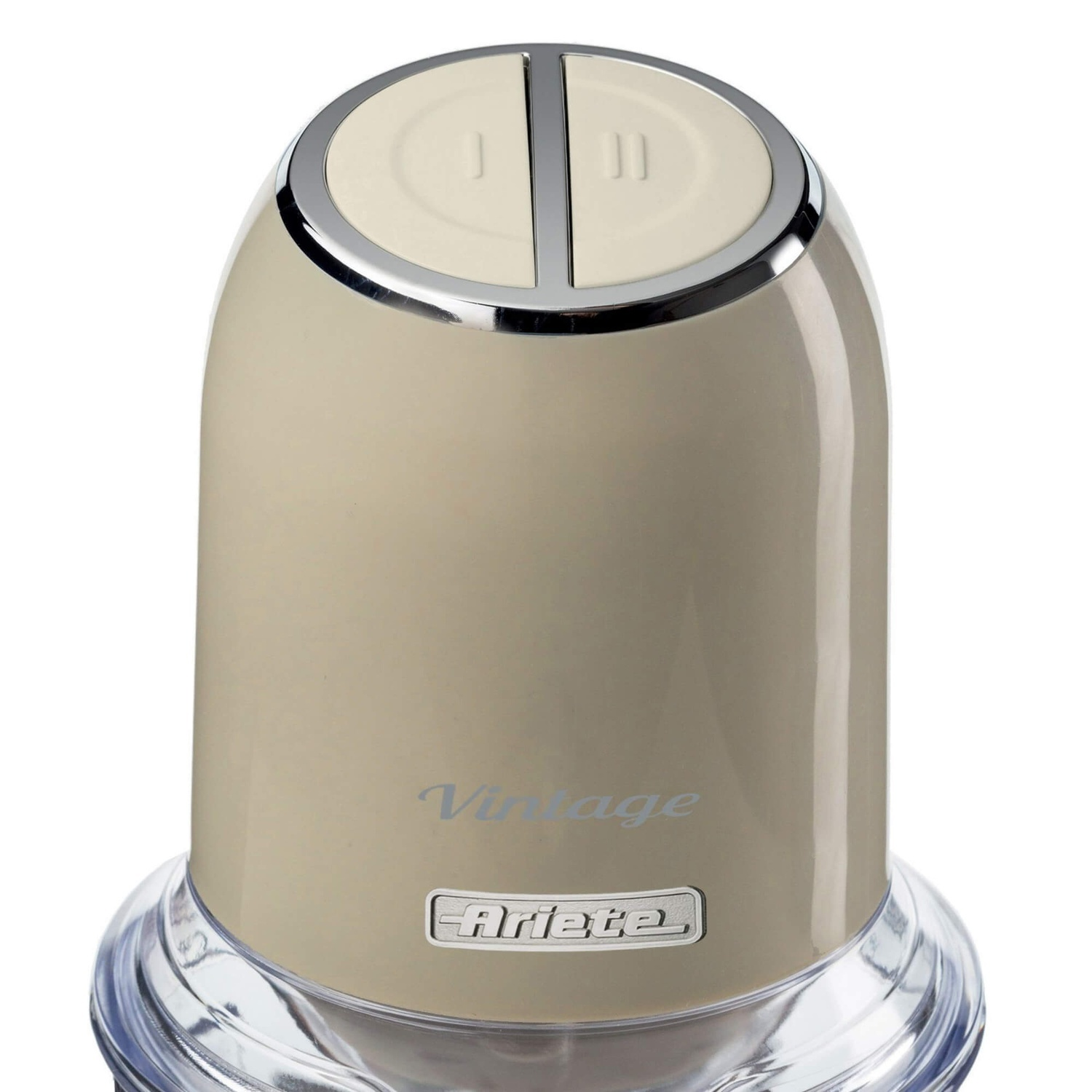 Un robot da cucina beige in stile vintage con due pulsanti sulla parte superiore e il marchio Ariete sul davanti.