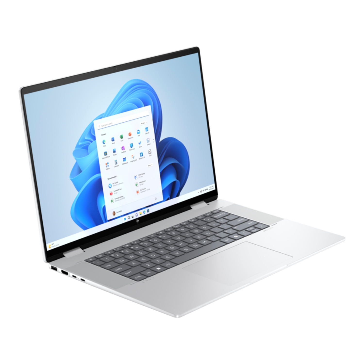 Zilveren laptop, open, toont een Windows-scherm, witte achtergrond.