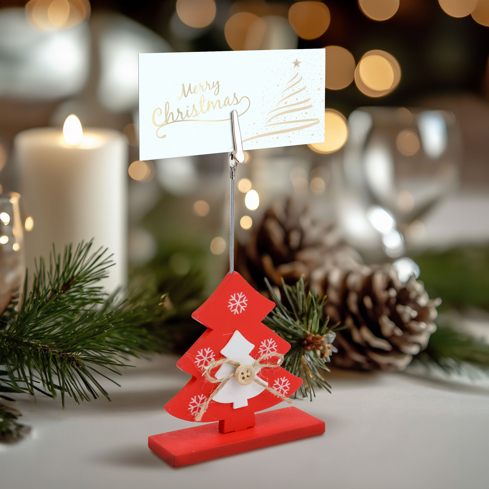 FAMILY CHRISTMAS Ültetőkártya tartó, csipeszes, fenyőfa, 8,5x12 cm (58952A)