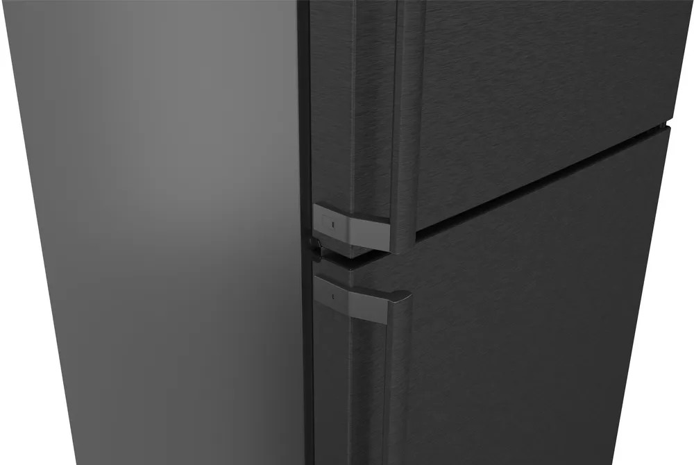 Czarna i srebrna lodówka, widok z boku i konstrukcja góra-dół.